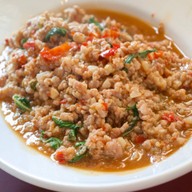 เมนูของร้าน ชูโรงกะเพราเดือดไข่กรอบ Churong Bangkok