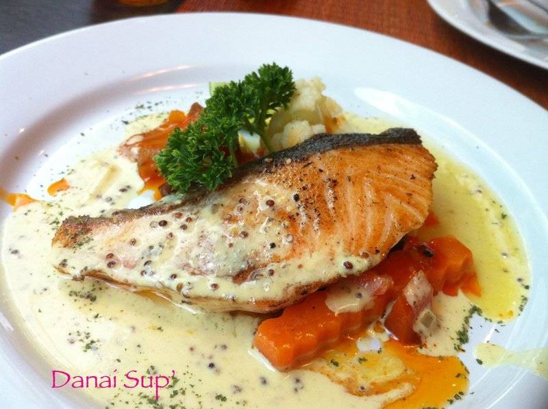 Citrine Thai Bistro St.Jame Hotel