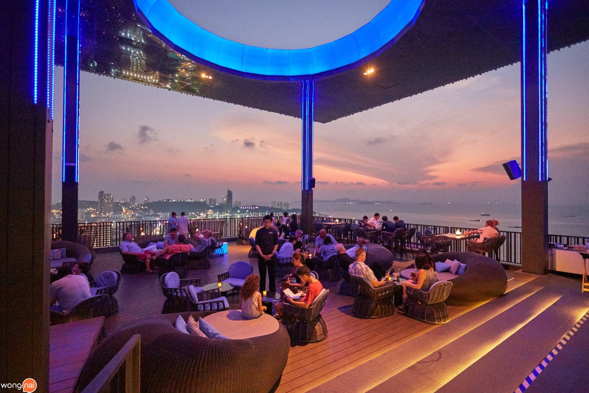 Horizon Rooftop Restaurant & Bar, Hilton Pattaya