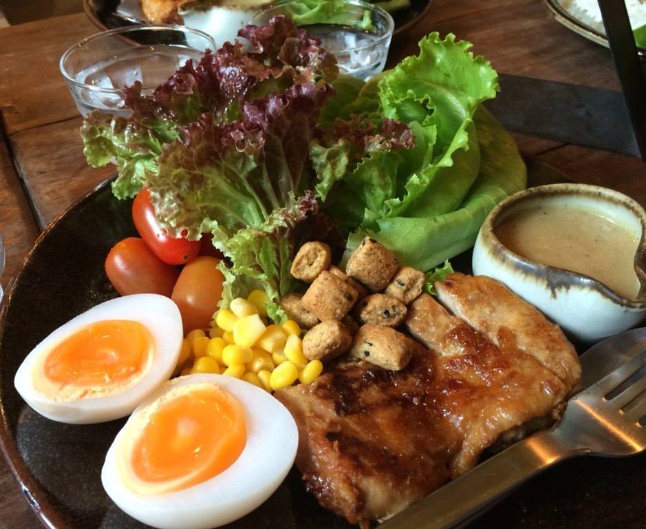 à¹€à¸¡à¸™à¸¹à¸‚à¸­à¸‡à¸£à¹‰à¸²à¸™ Farm to Table  à¹„à¸®à¸”à¹Œà¹€à¸­à¸²à¸—à¹Œ