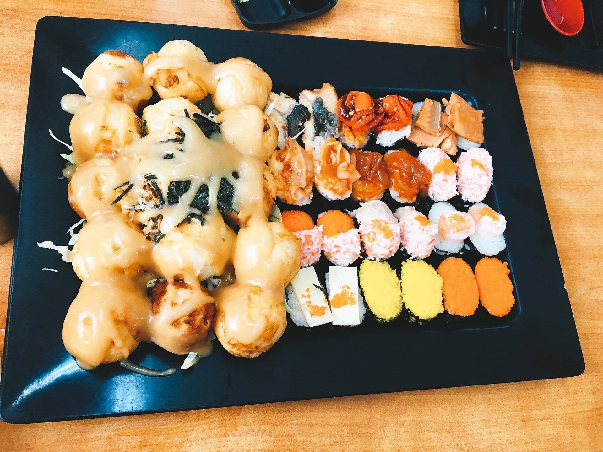 อรทัย ซูชิวังหลัง สาขา 1 ร้านอยู่ในซอยอรุณอมรินทร์ 22เข้าซอยมาประมาณ 200 เมตร