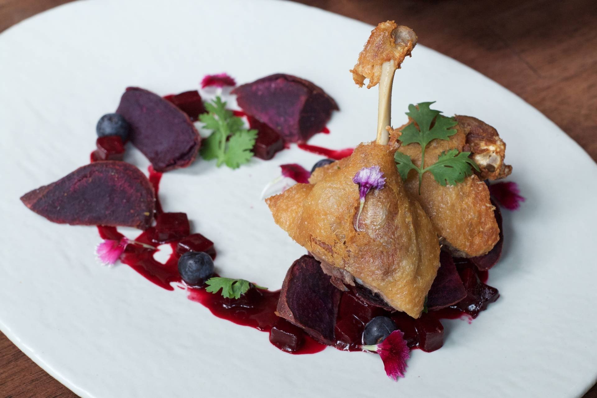 The Blooming Gallery ทองหล่อ