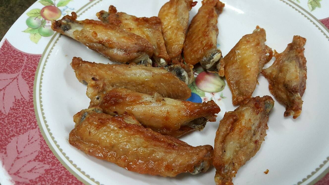 ปีกไก่ทอดน้ำปลา
