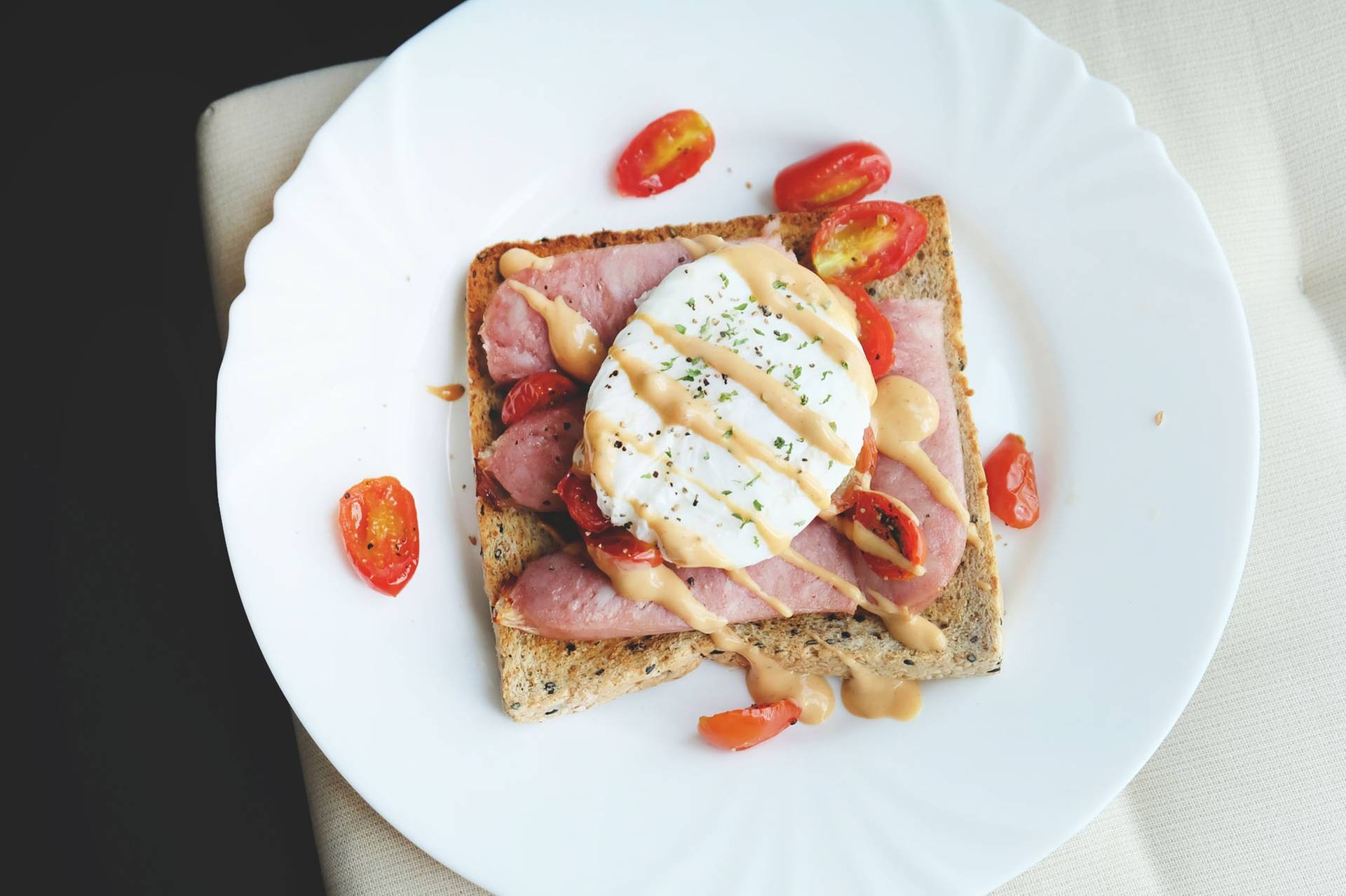 Poach Egg on toast อาหารเช้าสุดหรู ทำได้ไม่ยาก