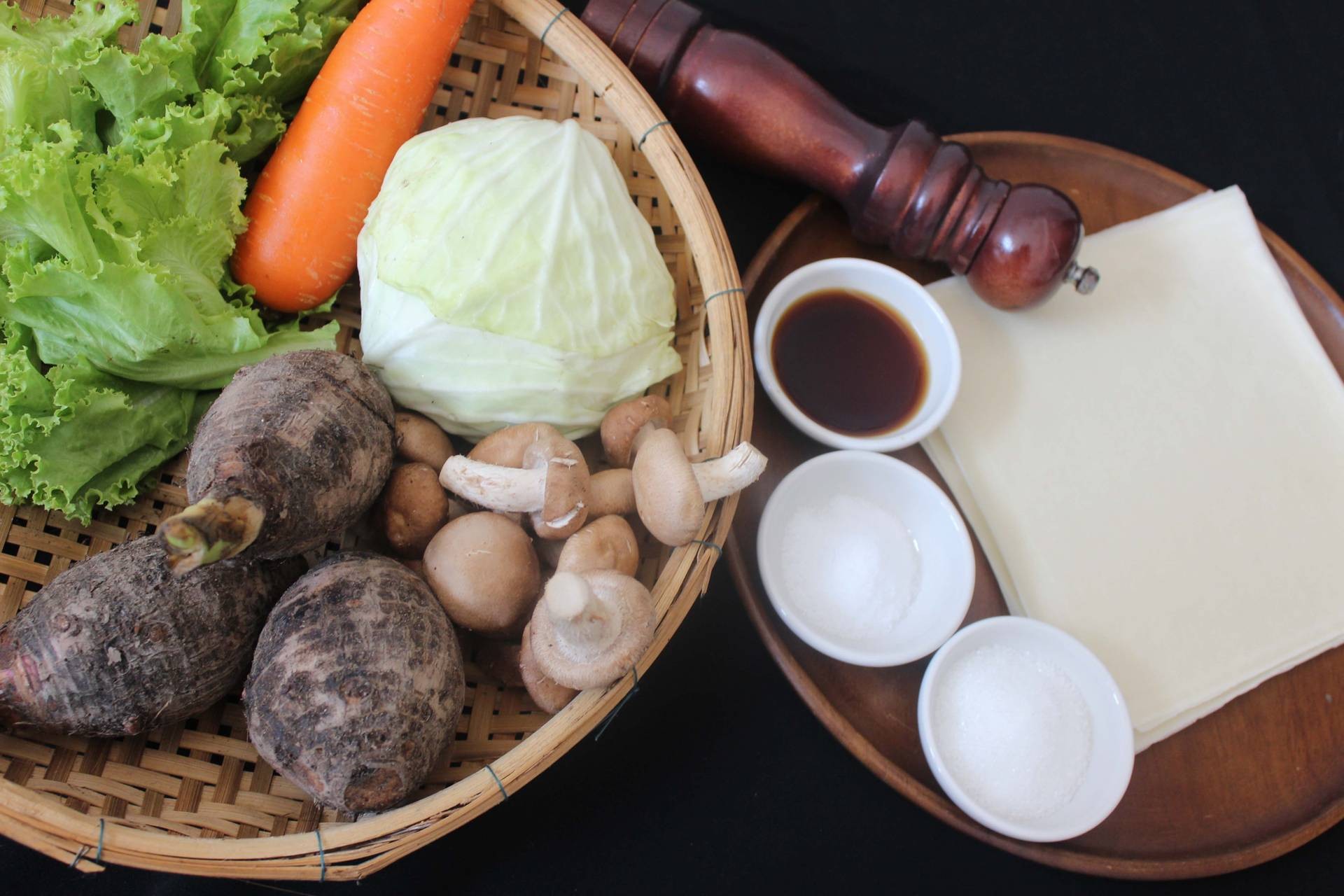 ปอเปี๊ยะทอดไส้เผือกเห็ดหอม(เจ)