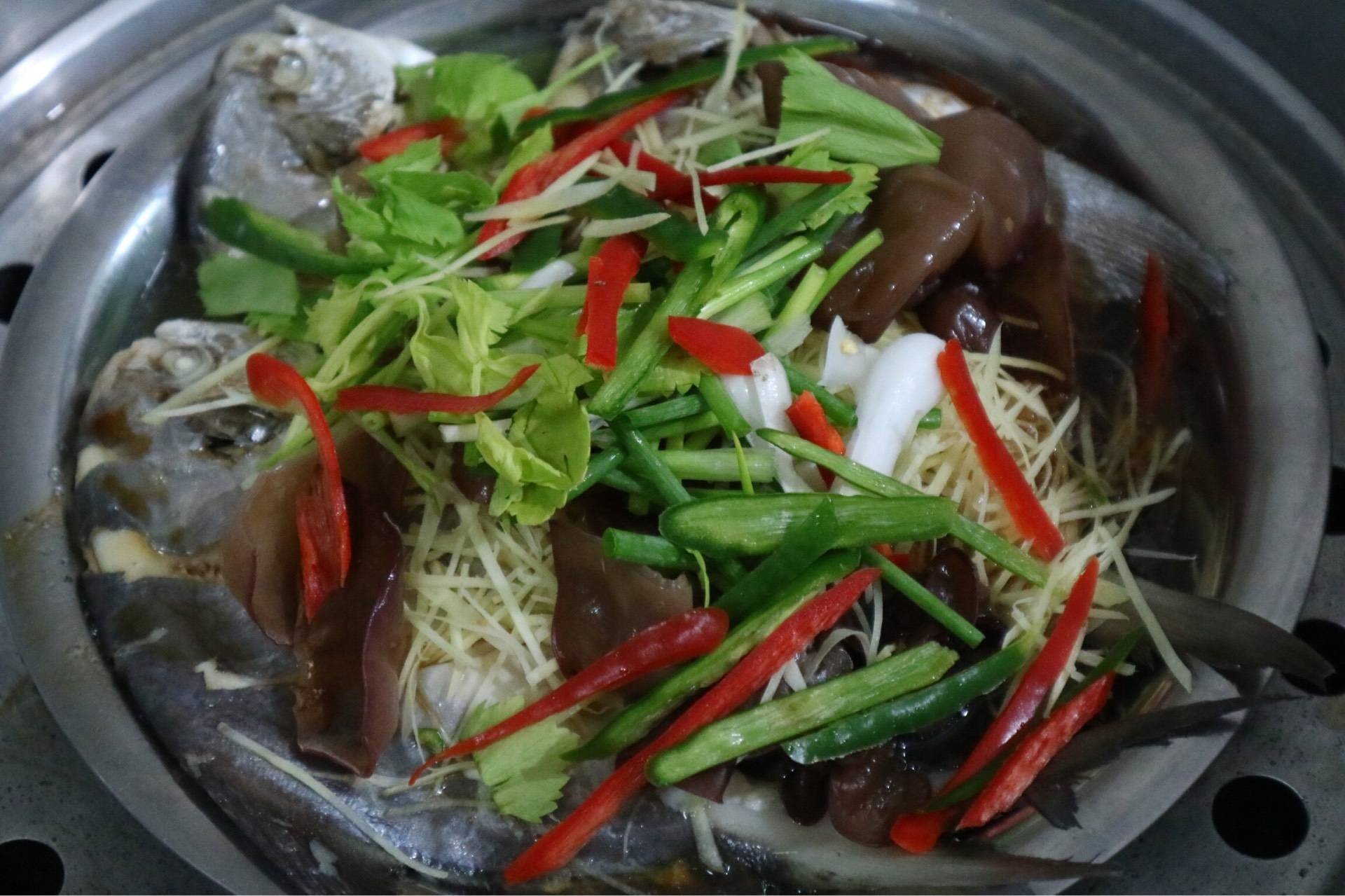 ปลาจะเม็ดขาว นึ่งซีอิ๊ว