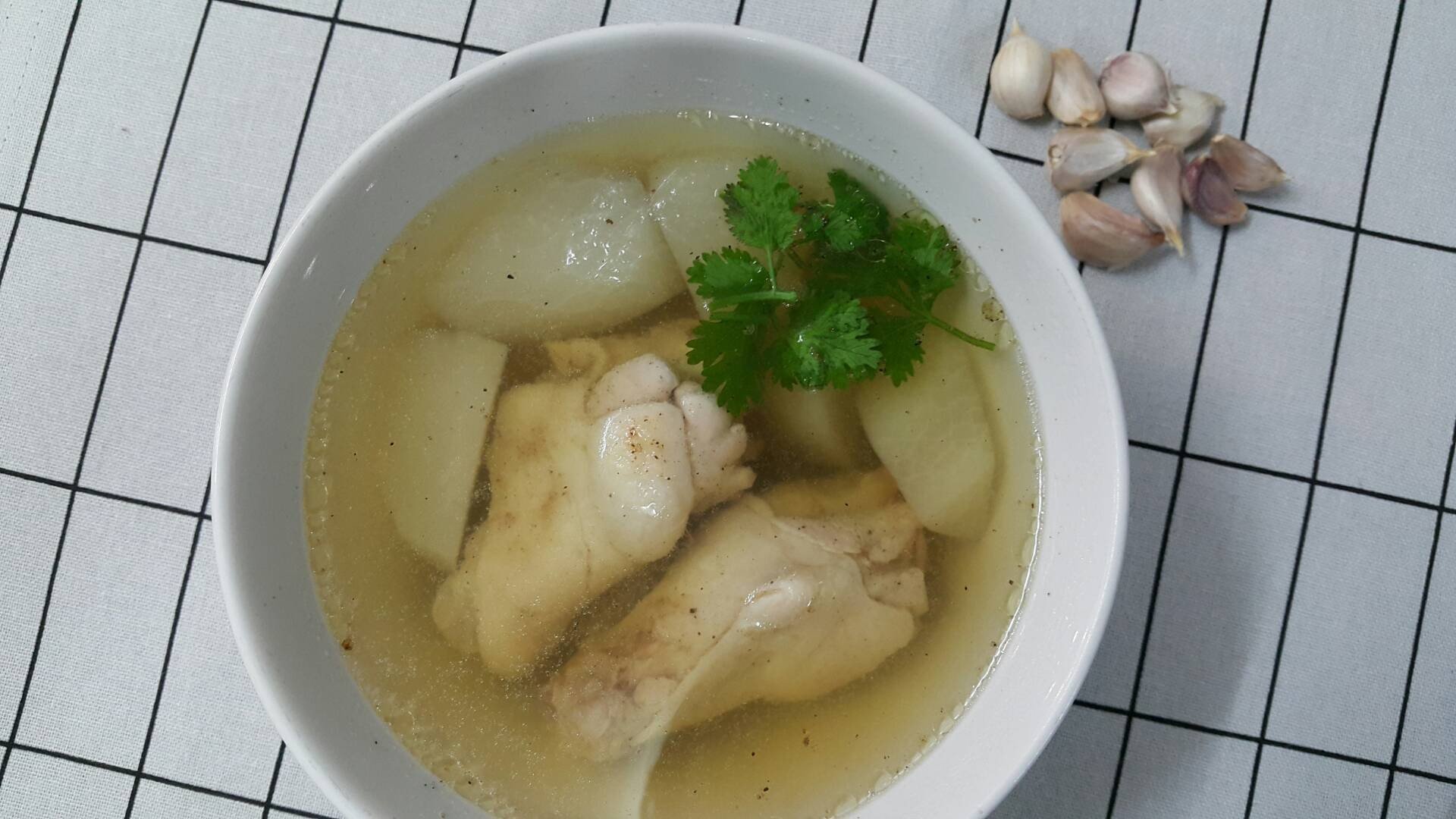 ซุปหัวไช้เท้าน่องไก่