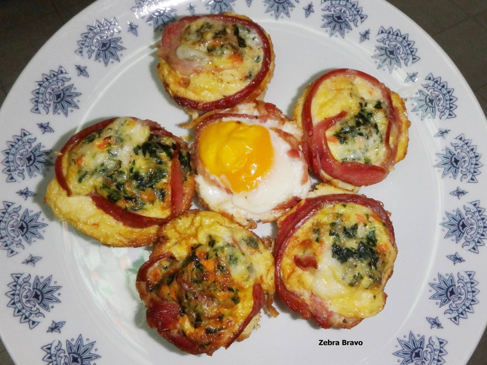 เบคอนไข่อบชีส