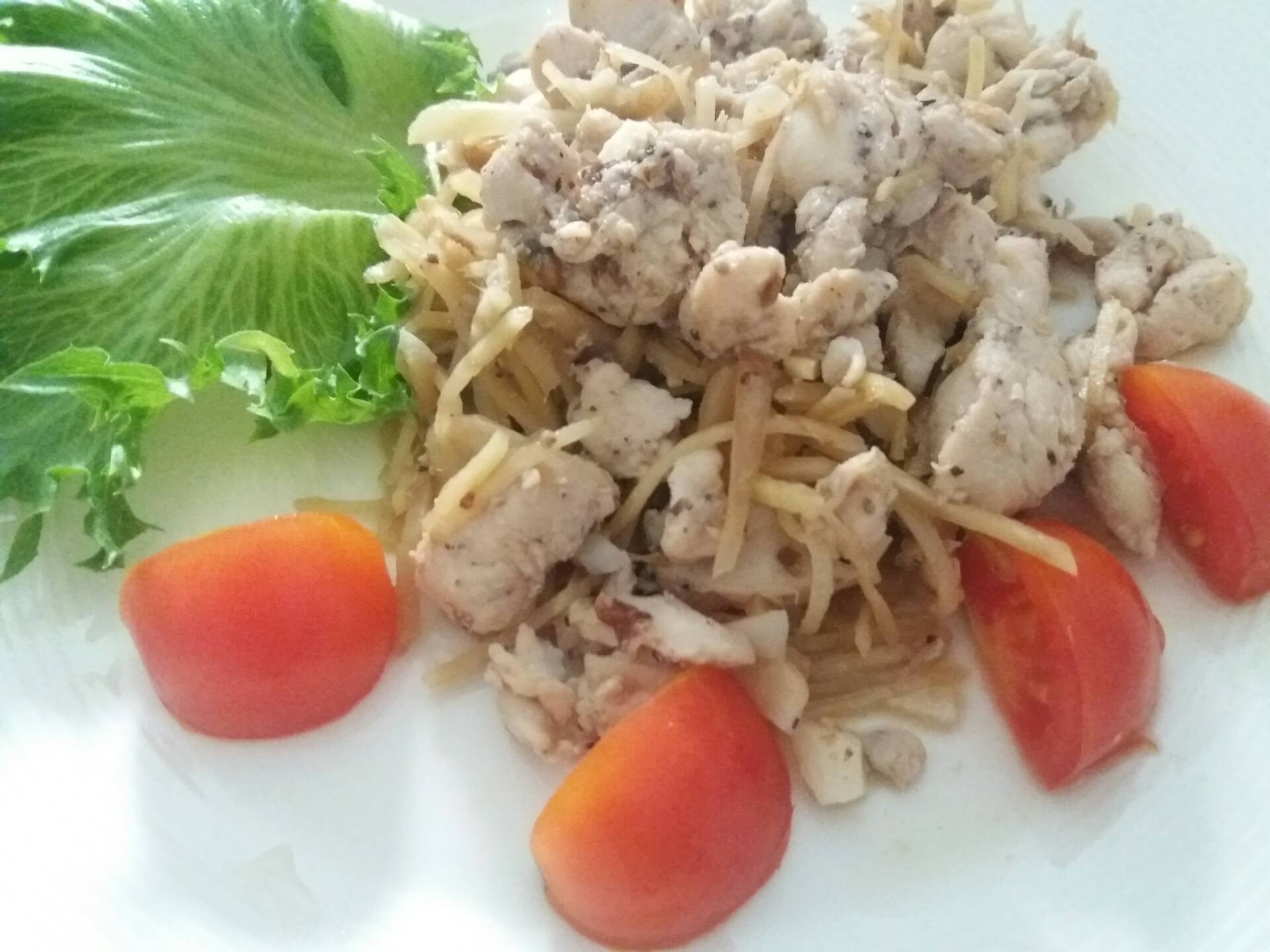 ไก่กระเทียมพริกไทผัดขิง