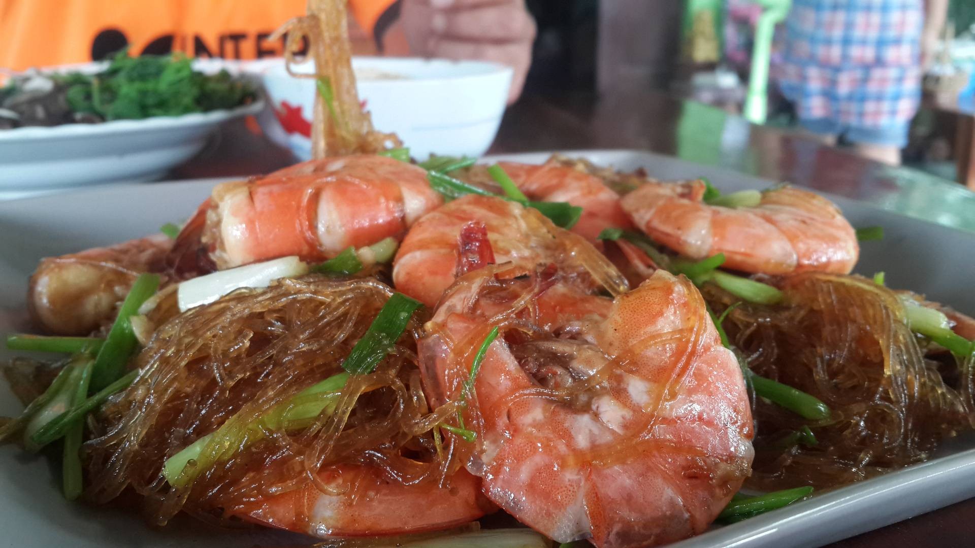 กุ้งอบวุ้นเส้น