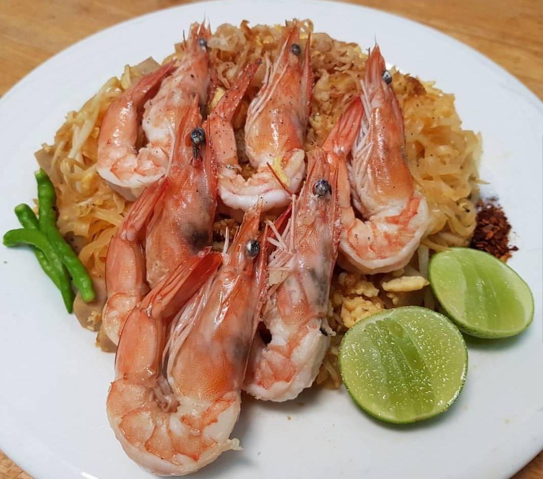 ผัดไทกุ้งสด