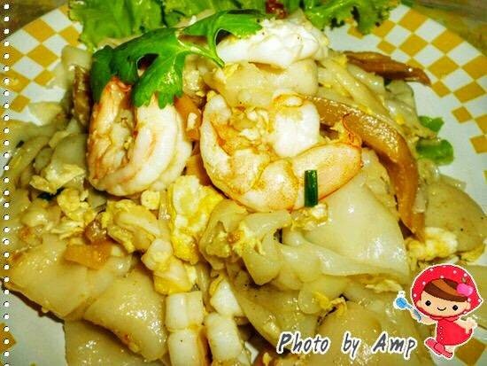 ก๋วยเตี๋ยวคั่วทะเล โฮมเมด