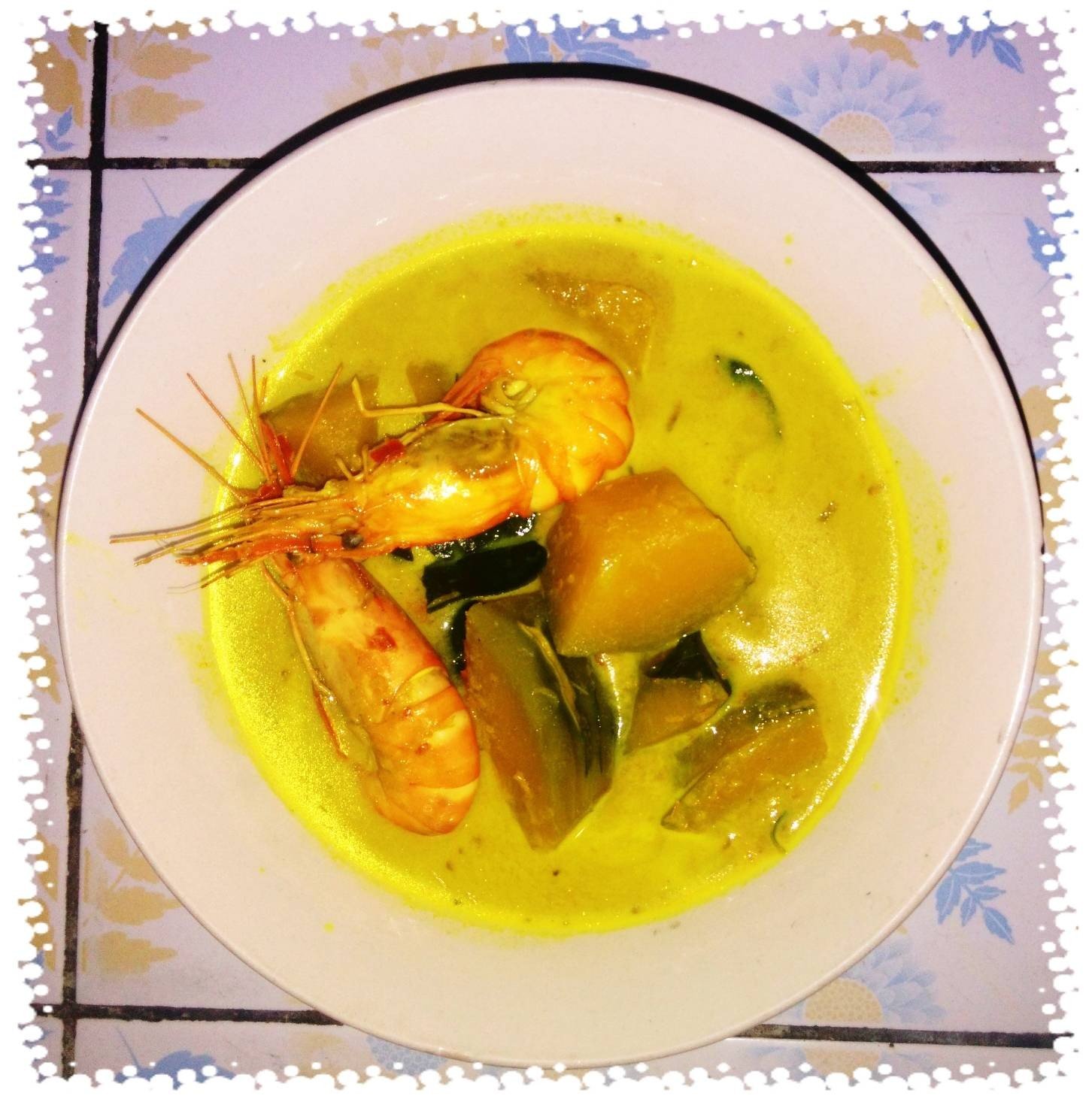 แกงกะทิฟักทองกุ้งสด