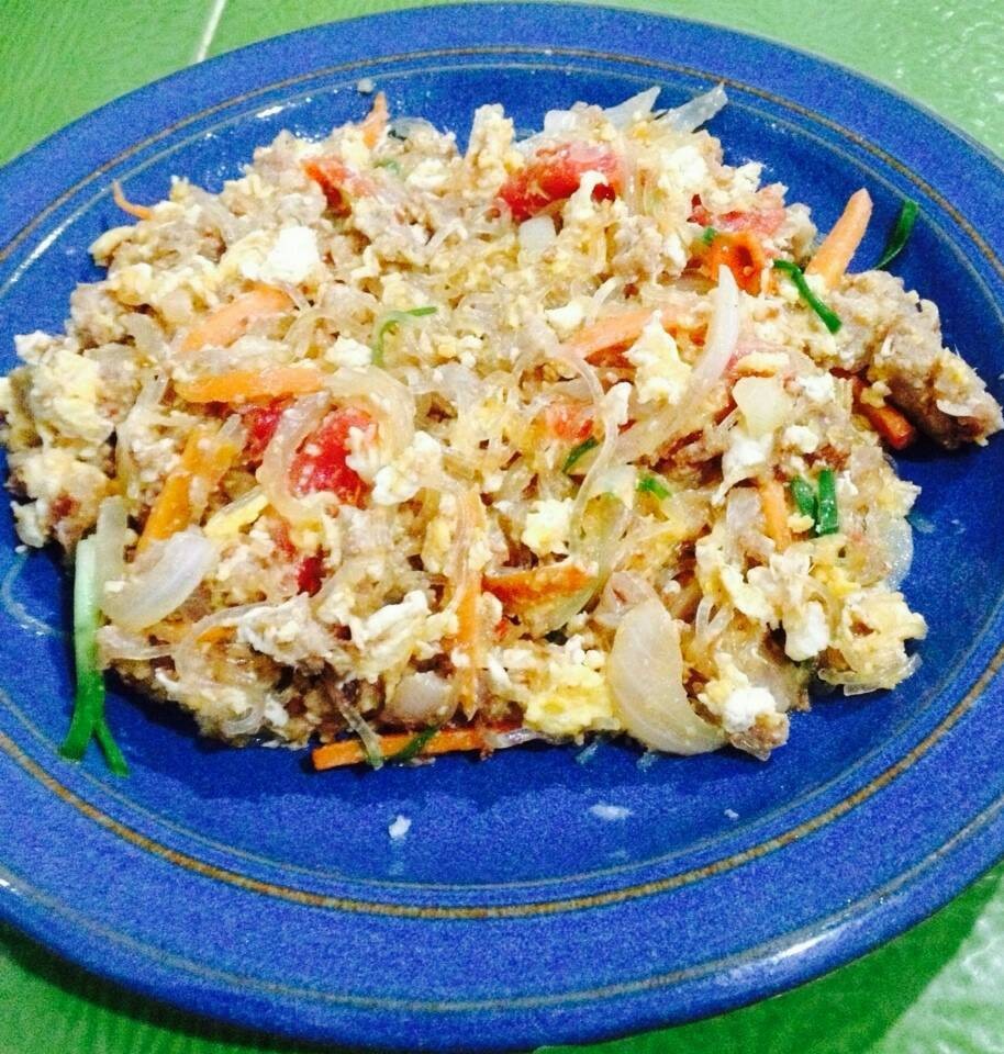 แหนมผัดไข่แฮนเมด