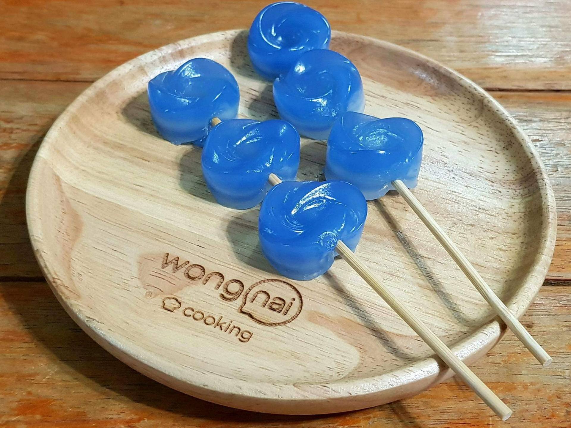 ขนมชั้น (อัญชัน)