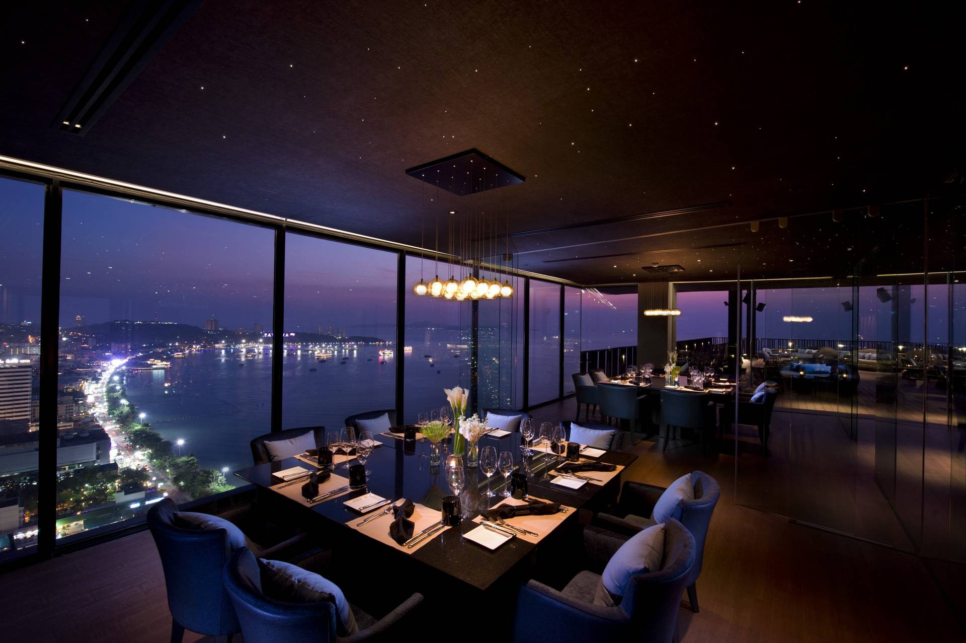 Horizon Rooftop Restaurant & Bar, Hilton Pattaya