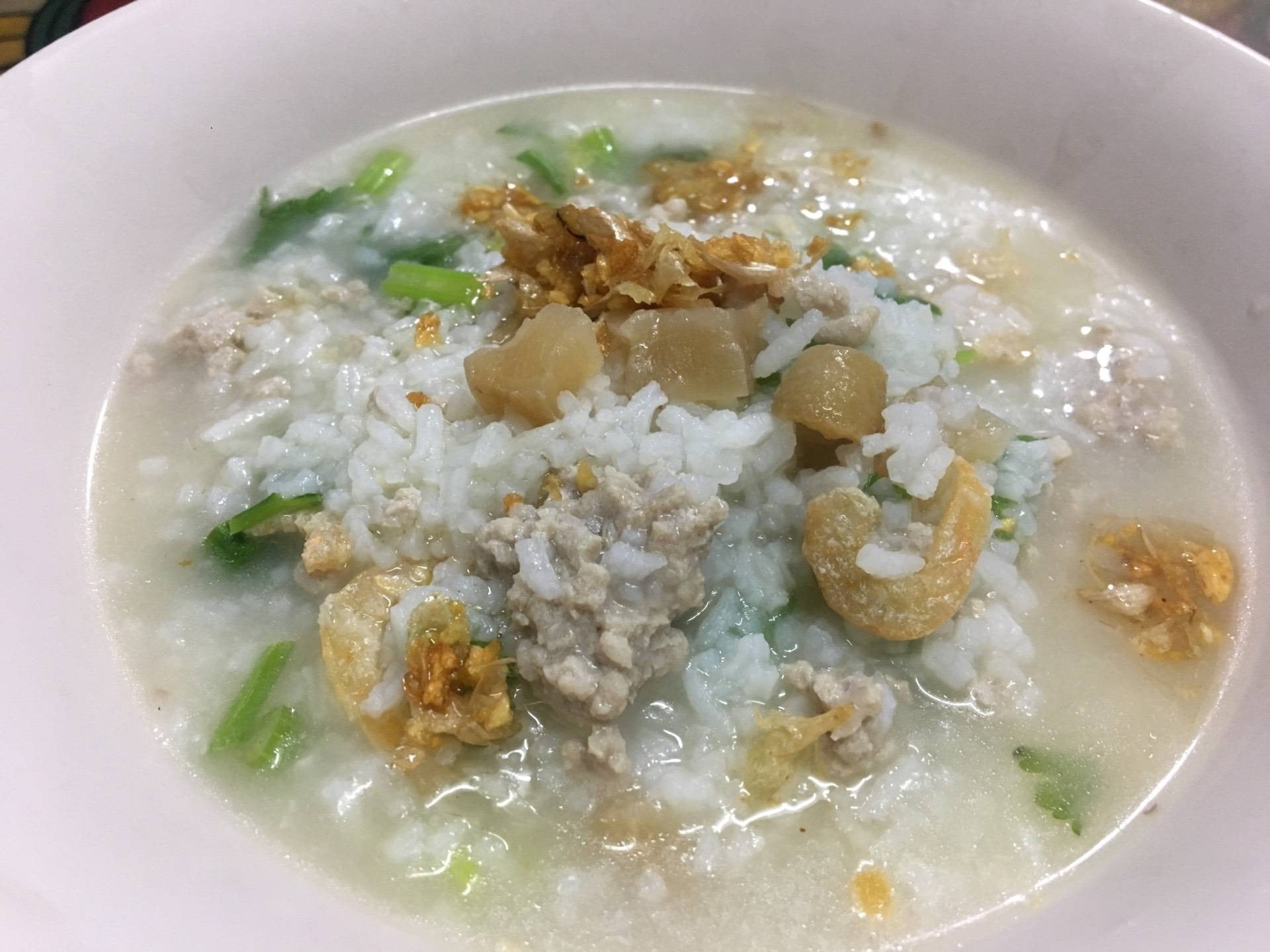 ข้าวตุ๋นทรงเครื่องหมูสับ