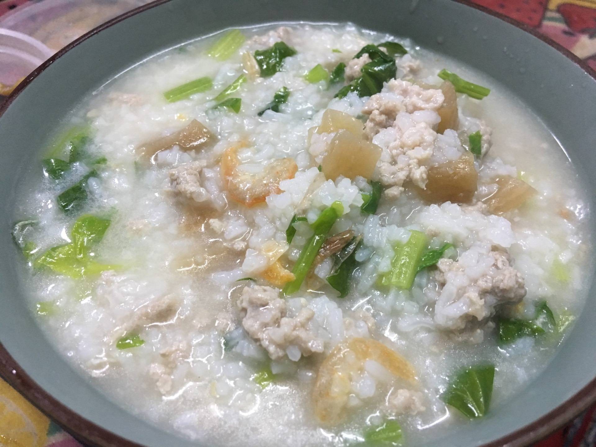 ข้าวตุ๋นทรงเครื่องหมูสับ