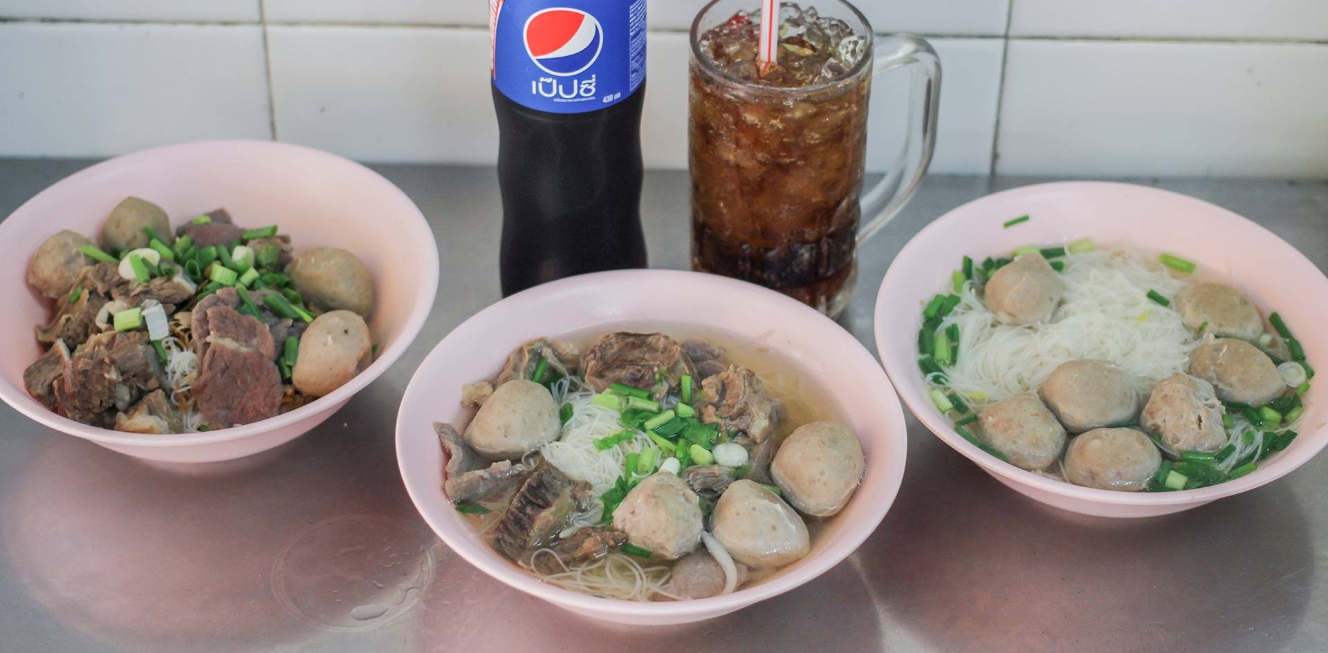 ก๋วยเตี๋ยวลูกชิ้นศรีย่าน ตลาดศรีย่าน