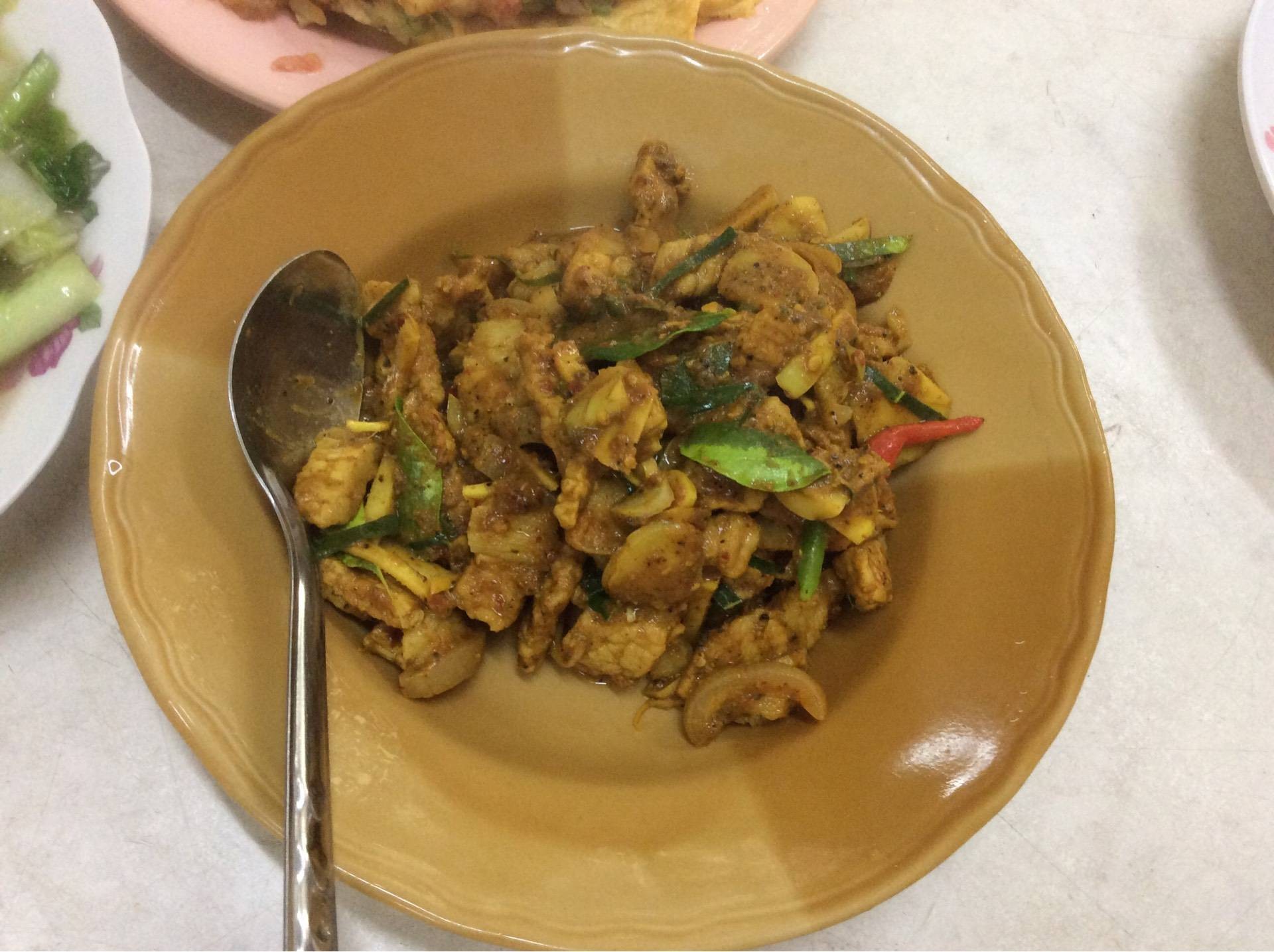 ผัดเผ็ดหมู