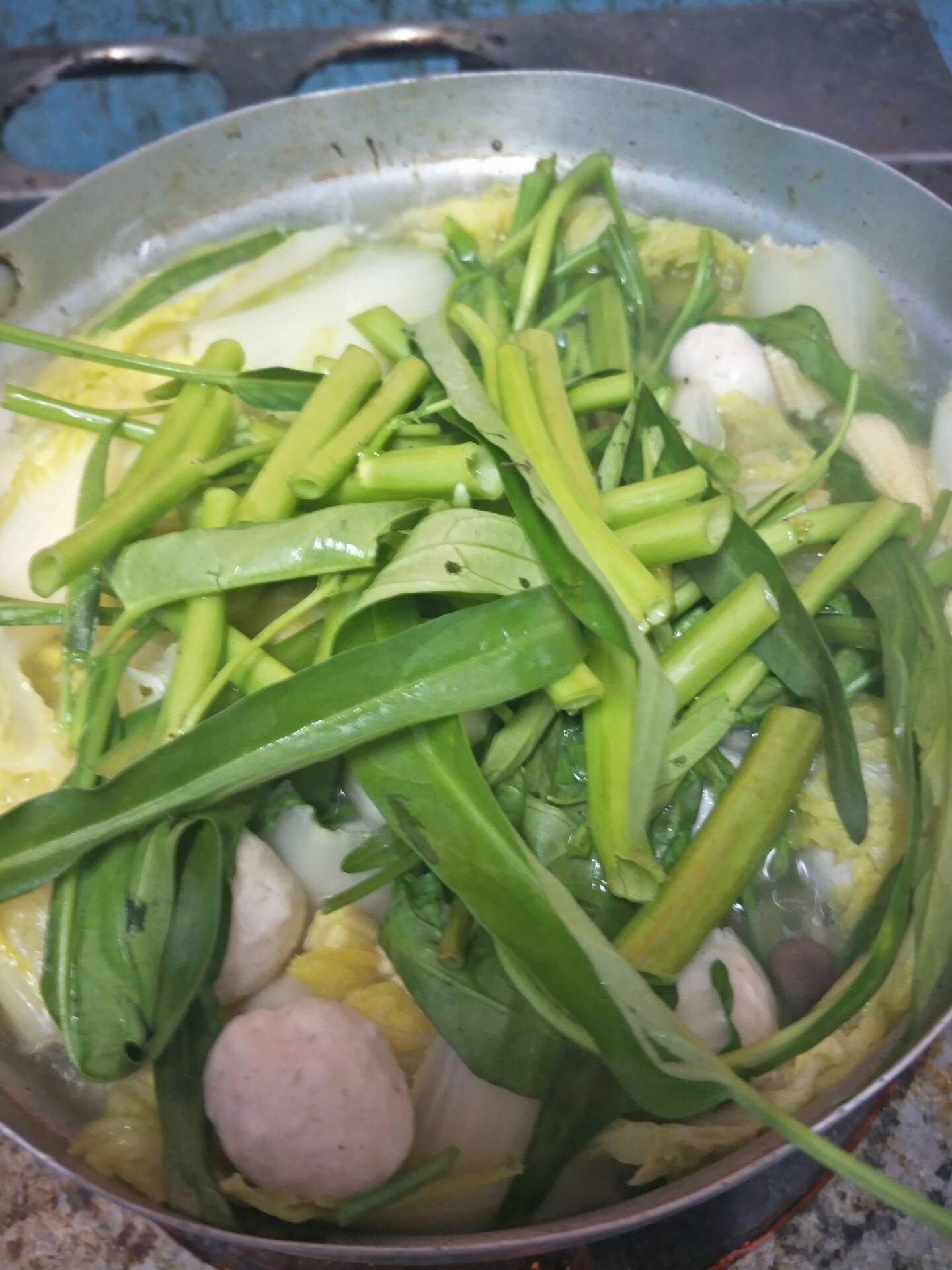 สุกี้น้ำ สำหรับ 5 ท่าน