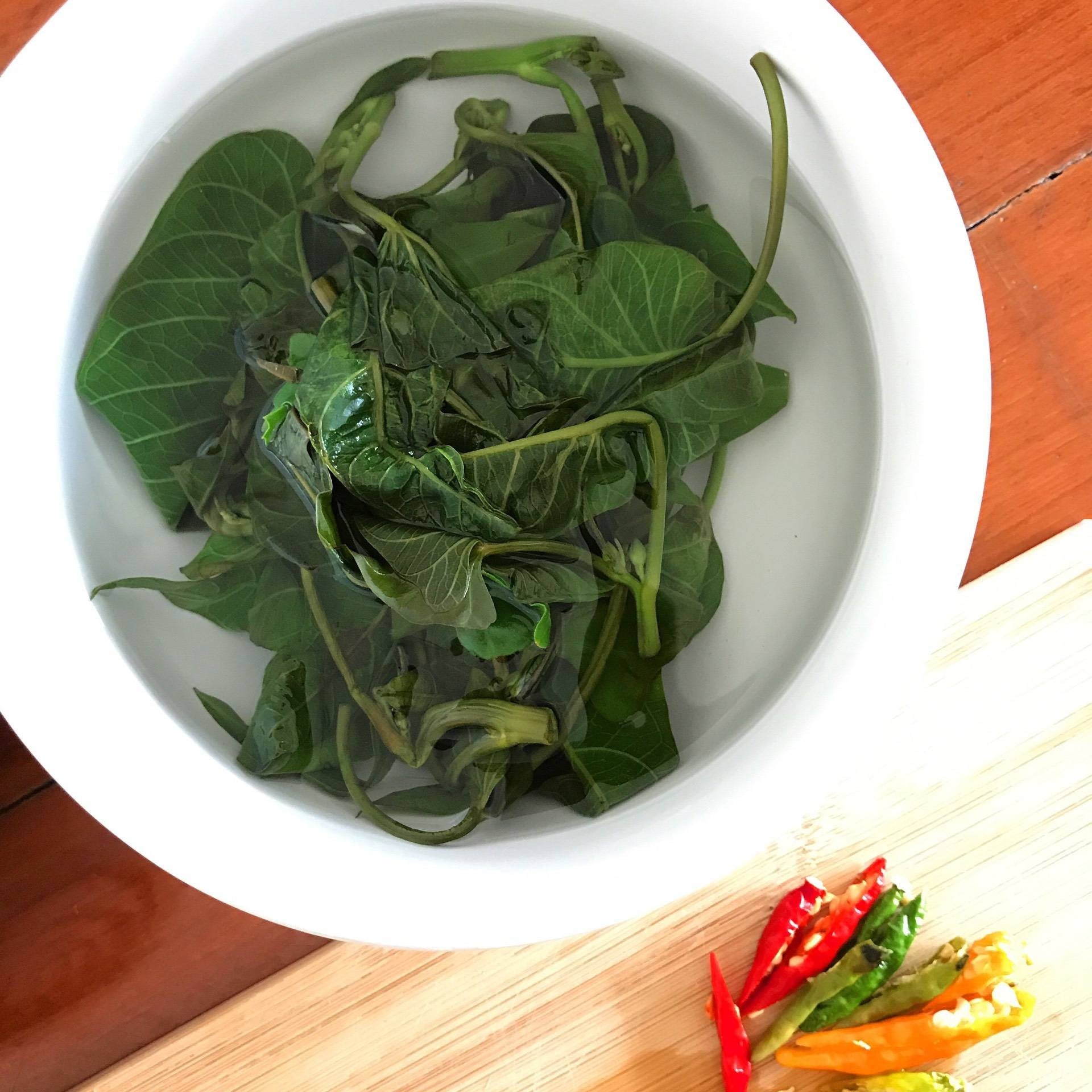 ผัดผักบุ้งกะปิหมูสับ