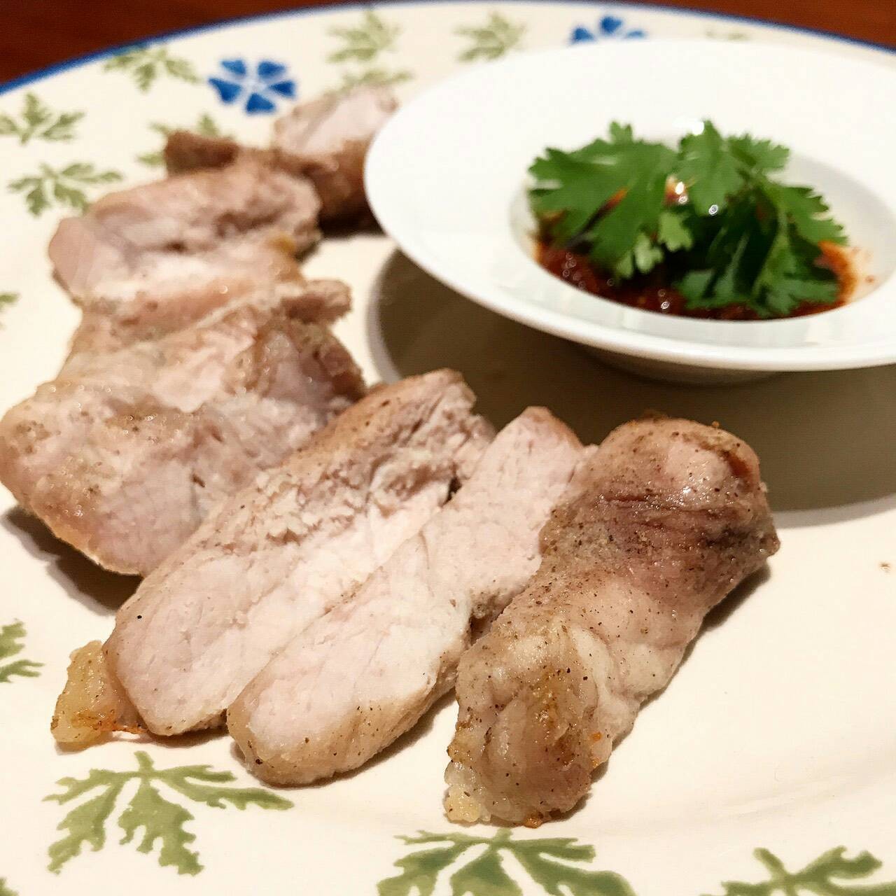 สันนอกหมูย่างเกลือ (ทอด)