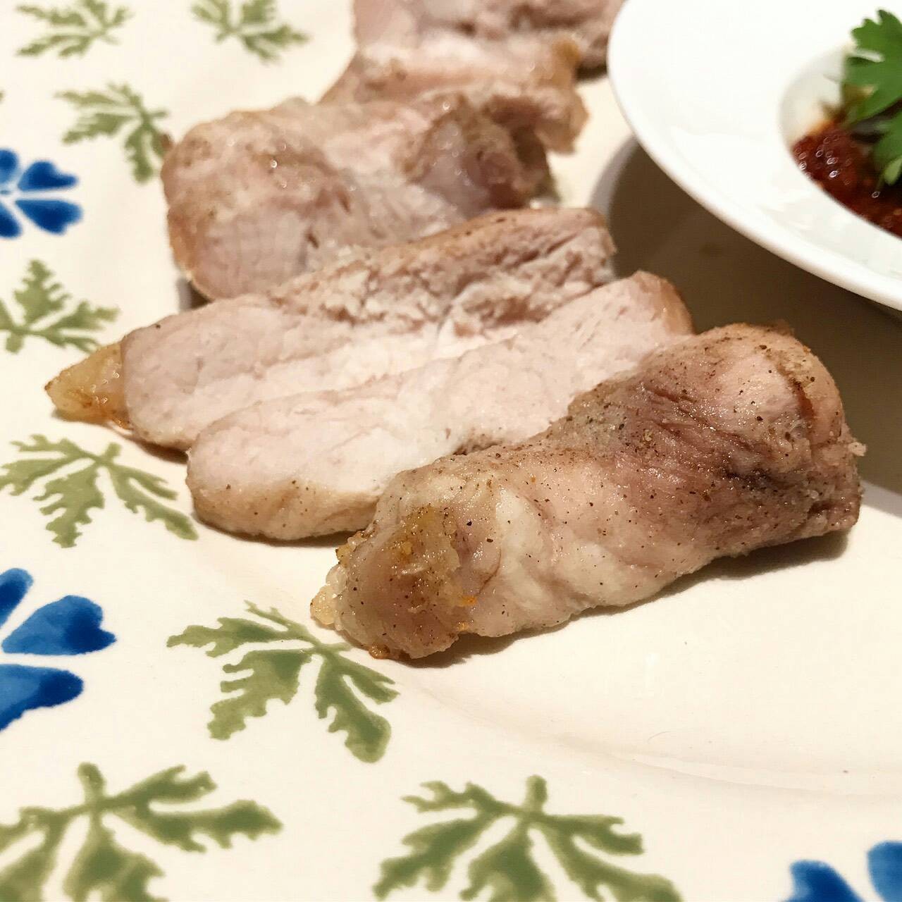 สันนอกหมูย่างเกลือ (ทอด)