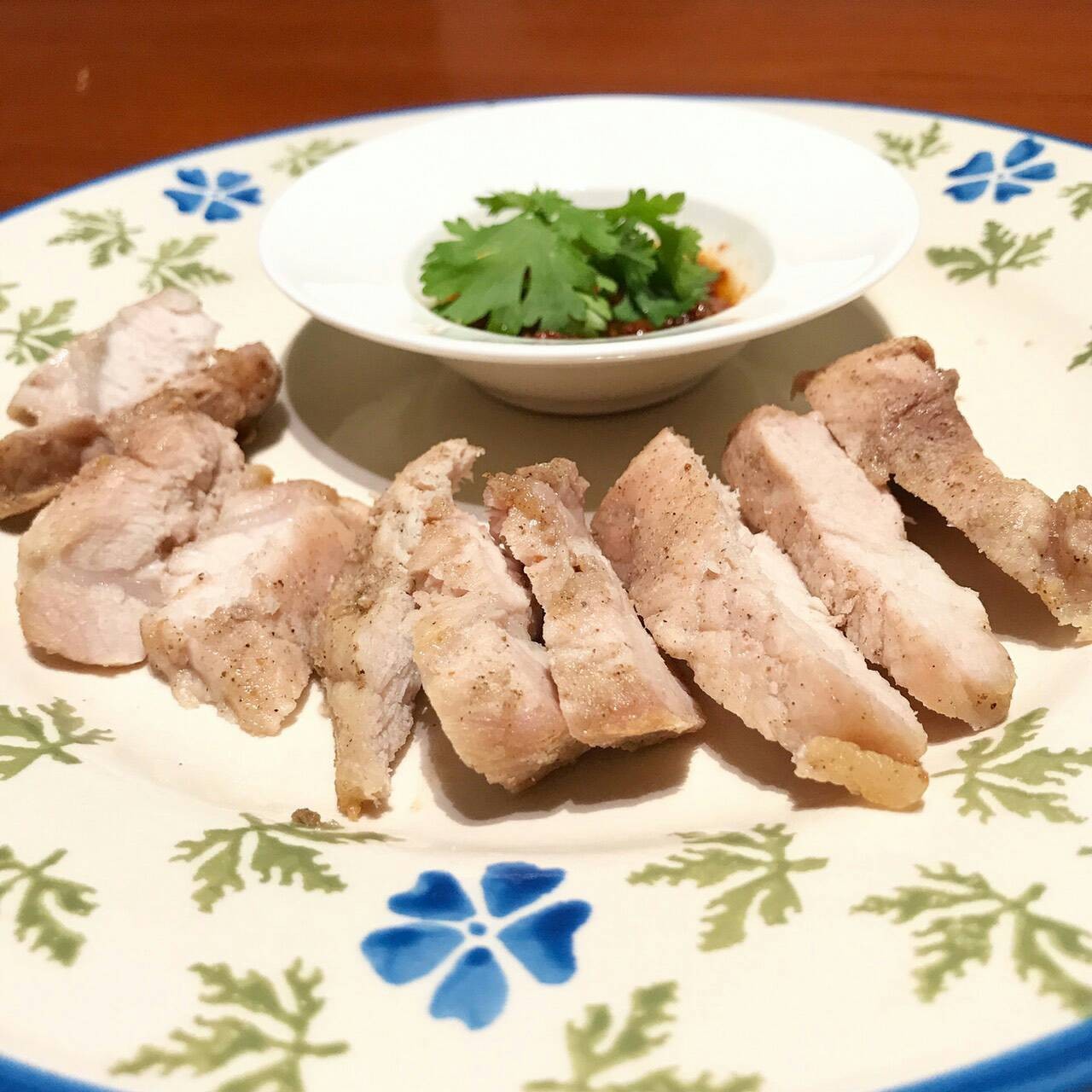 สันนอกหมูย่างเกลือ (ทอด)