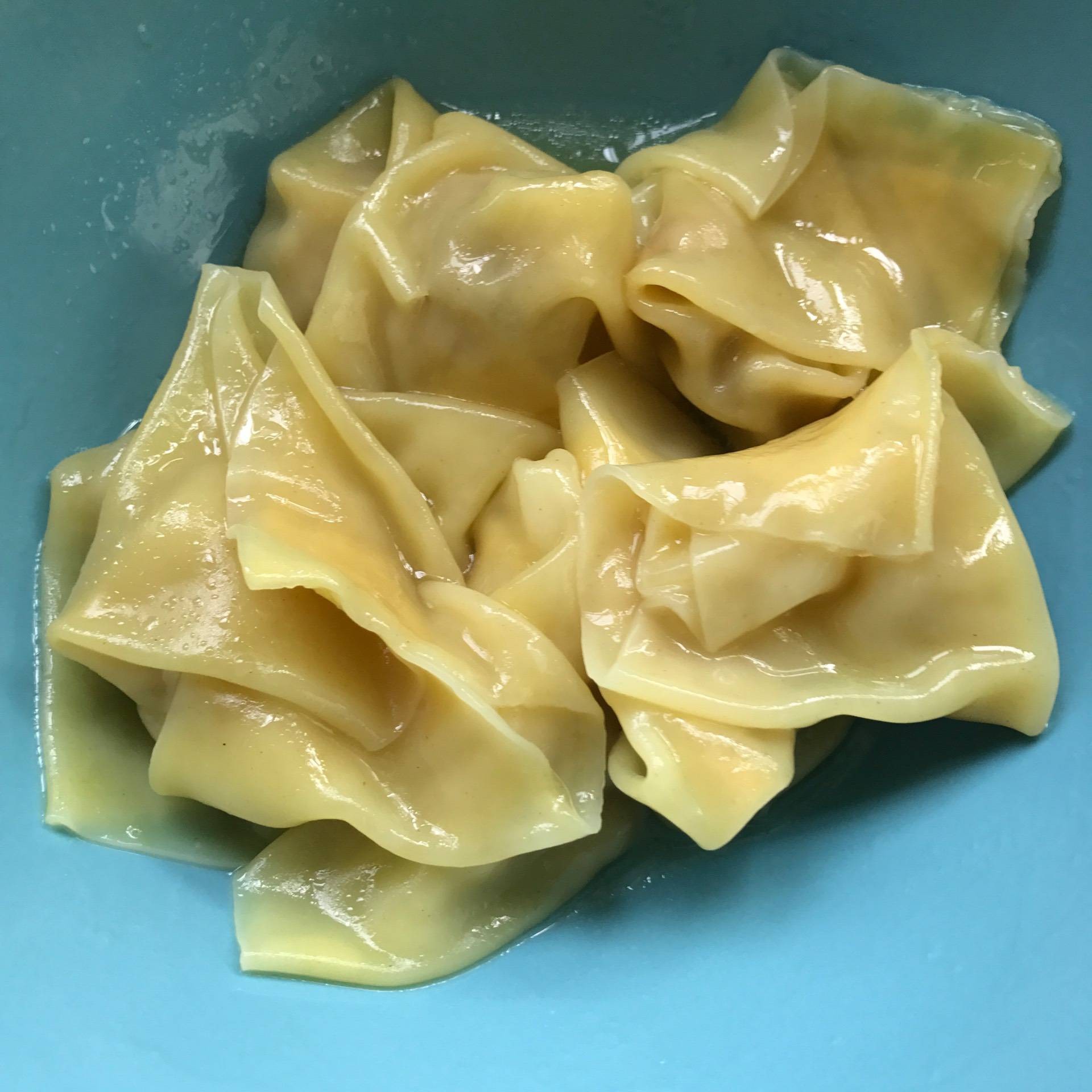 เกี๊ยวน้ำหมูสับเห็ดหอม