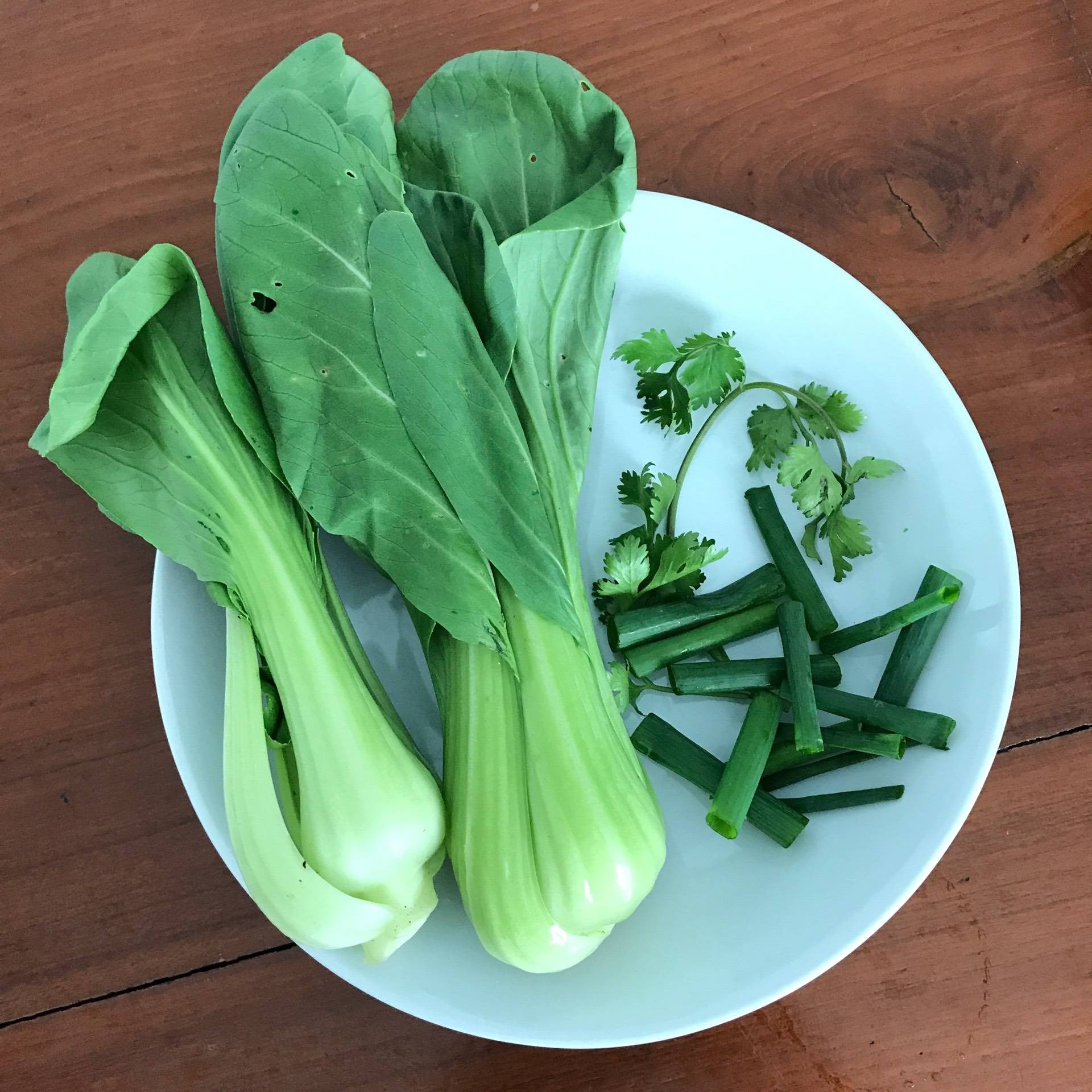 เกี๊ยวน้ำหมูสับเห็ดหอม