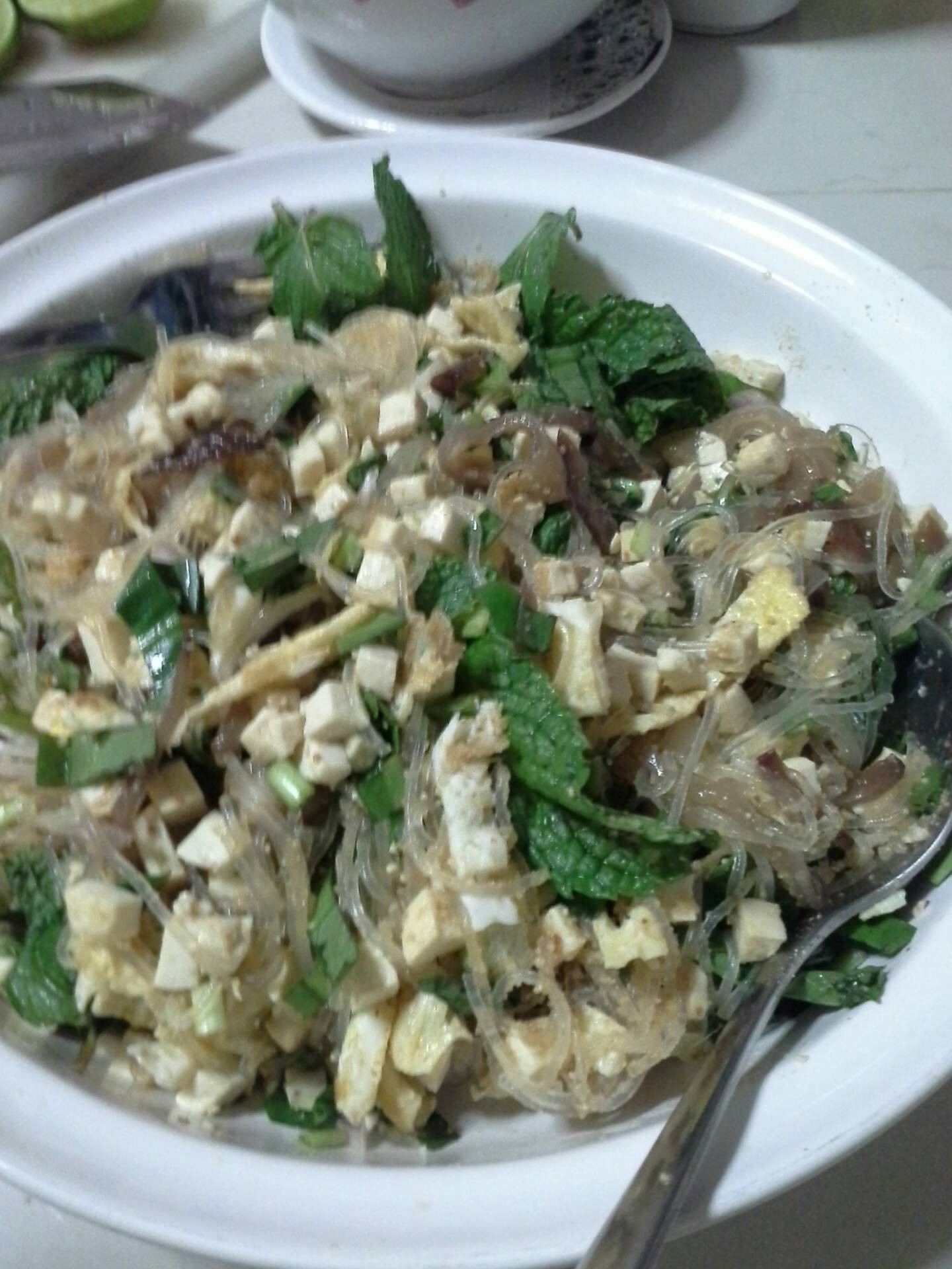 ลาบเต้าหู้ใส่วุ้นเส้น