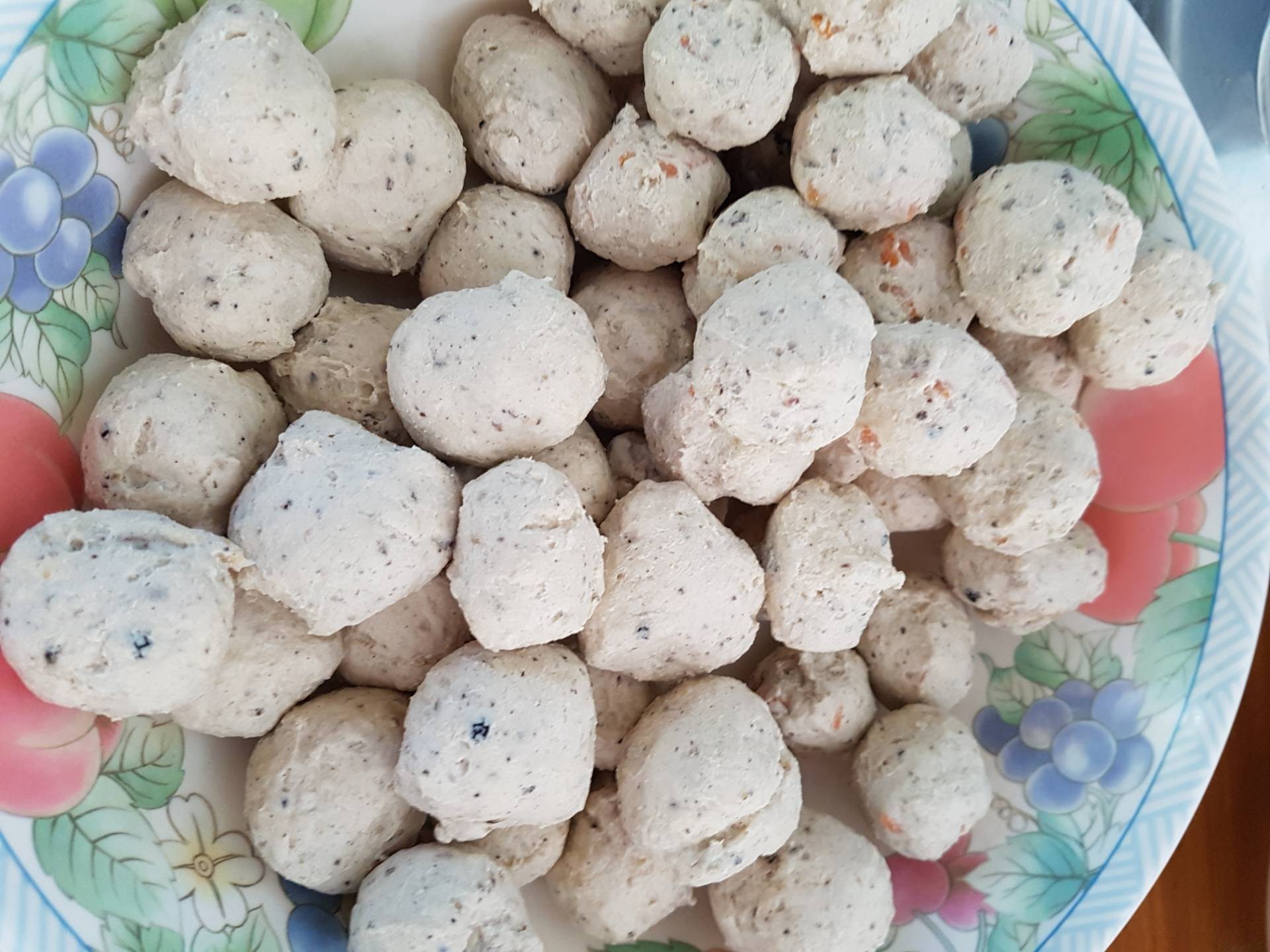 ลูกชิ้นอกไก่