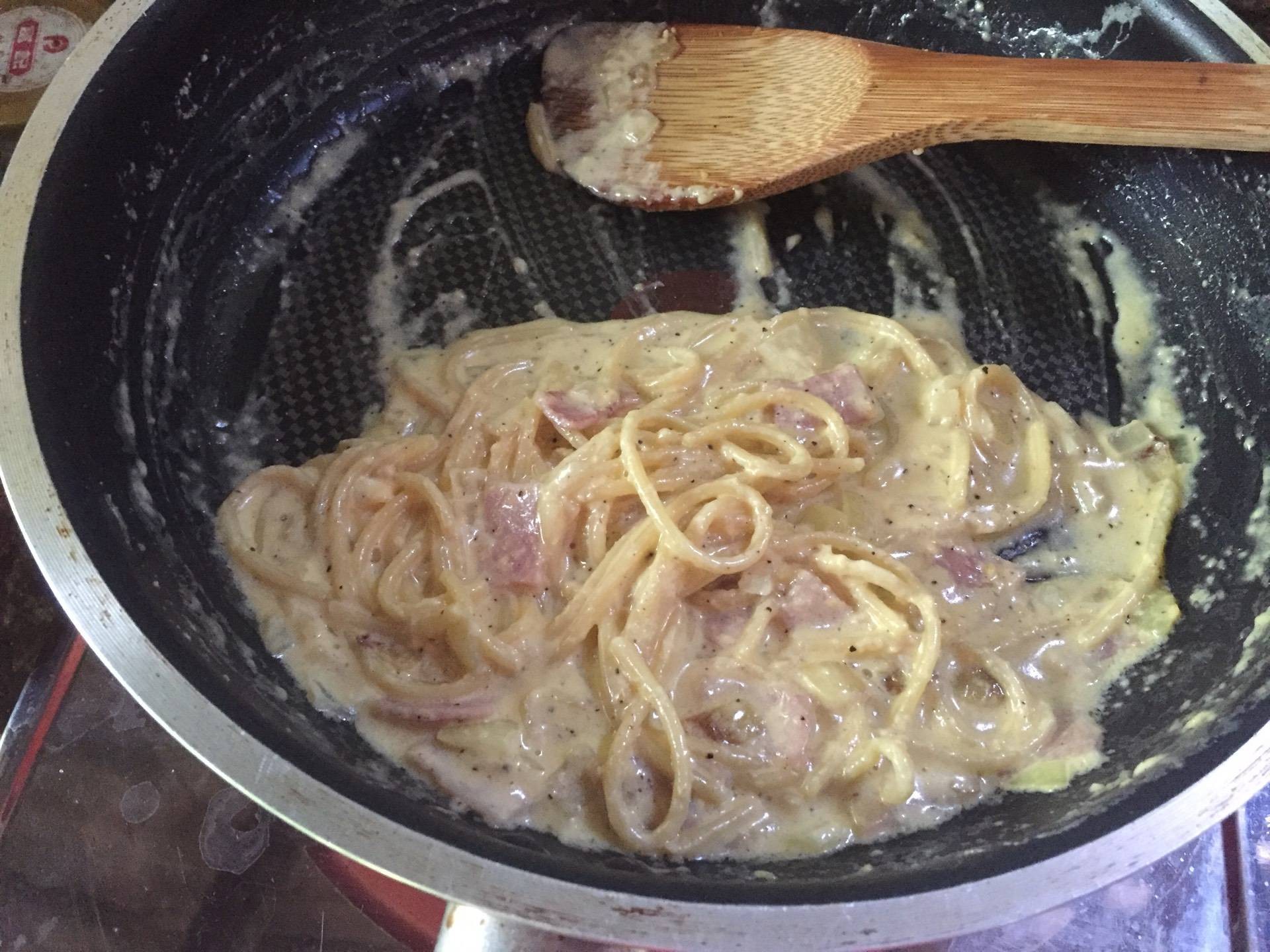 สปาเก็ตตี้คาโบนาร่า