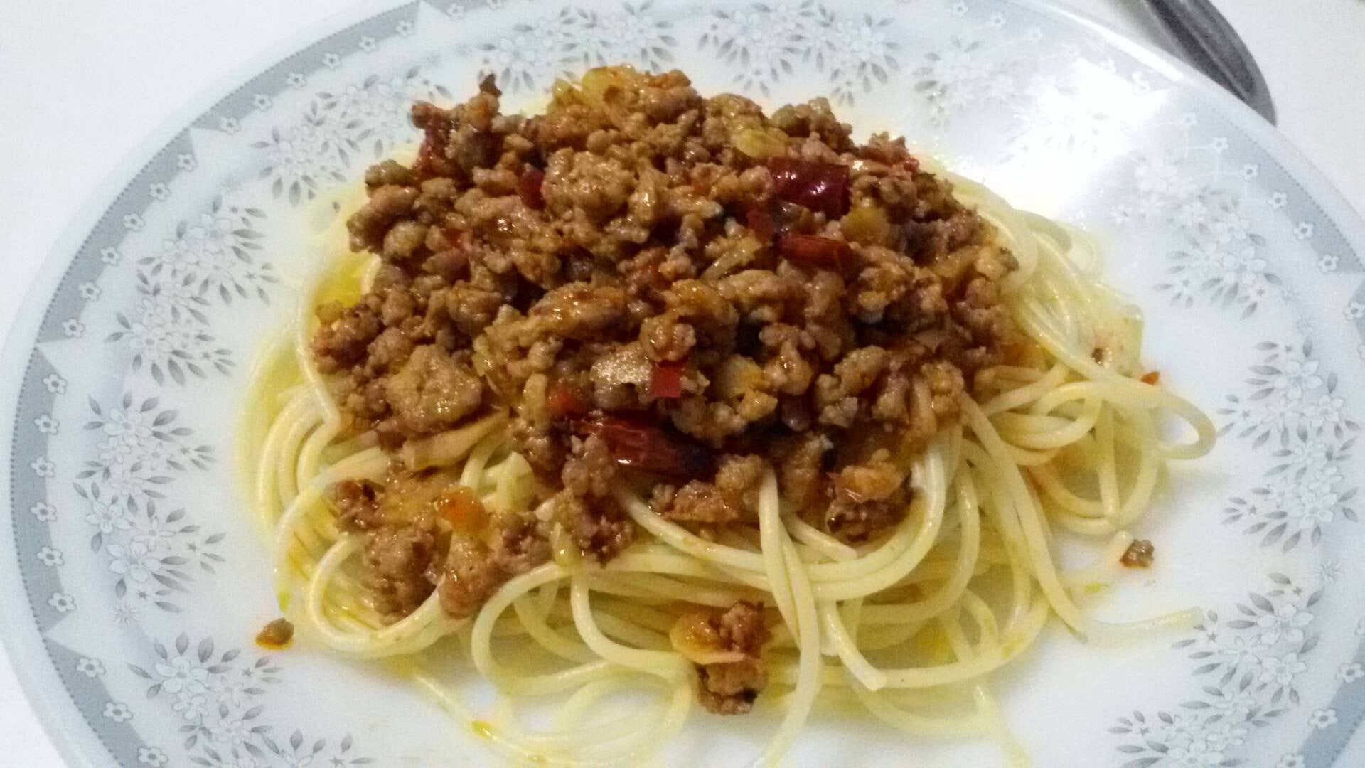 สปาเก็ตตี้หมูสับผัดพริกเผา