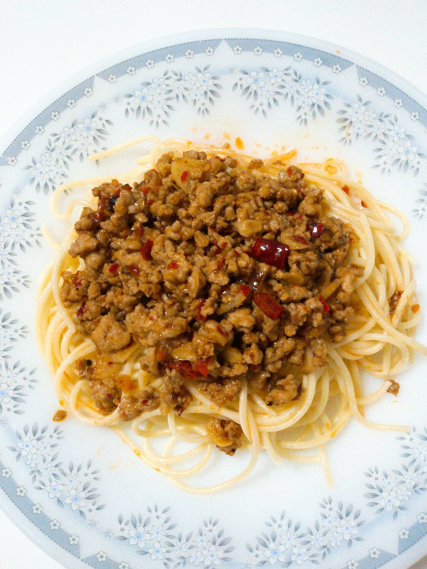 สปาเก็ตตี้หมูสับผัดพริกเผา