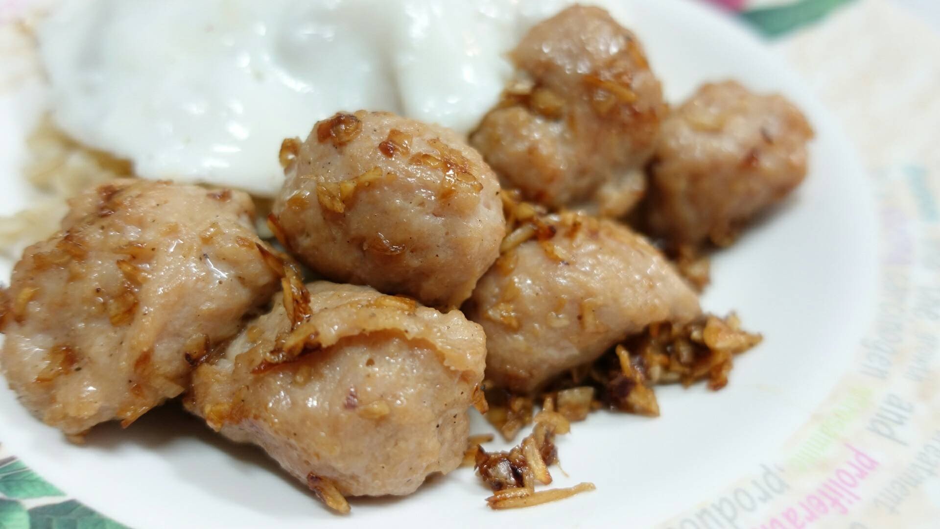 หมูเด้งผัดกระเทียม