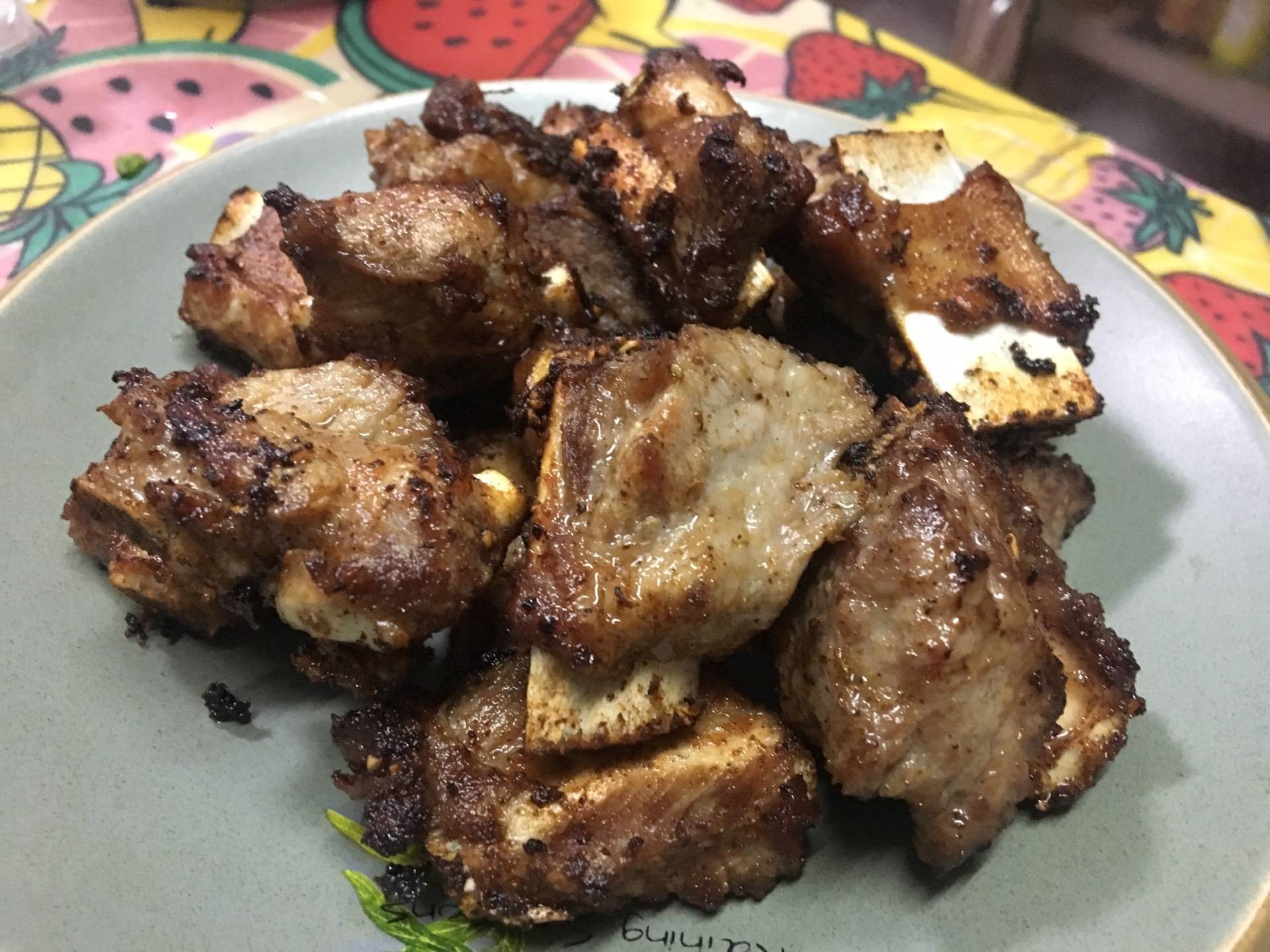 ซี่โครงหมูกระเทียมพริกไท