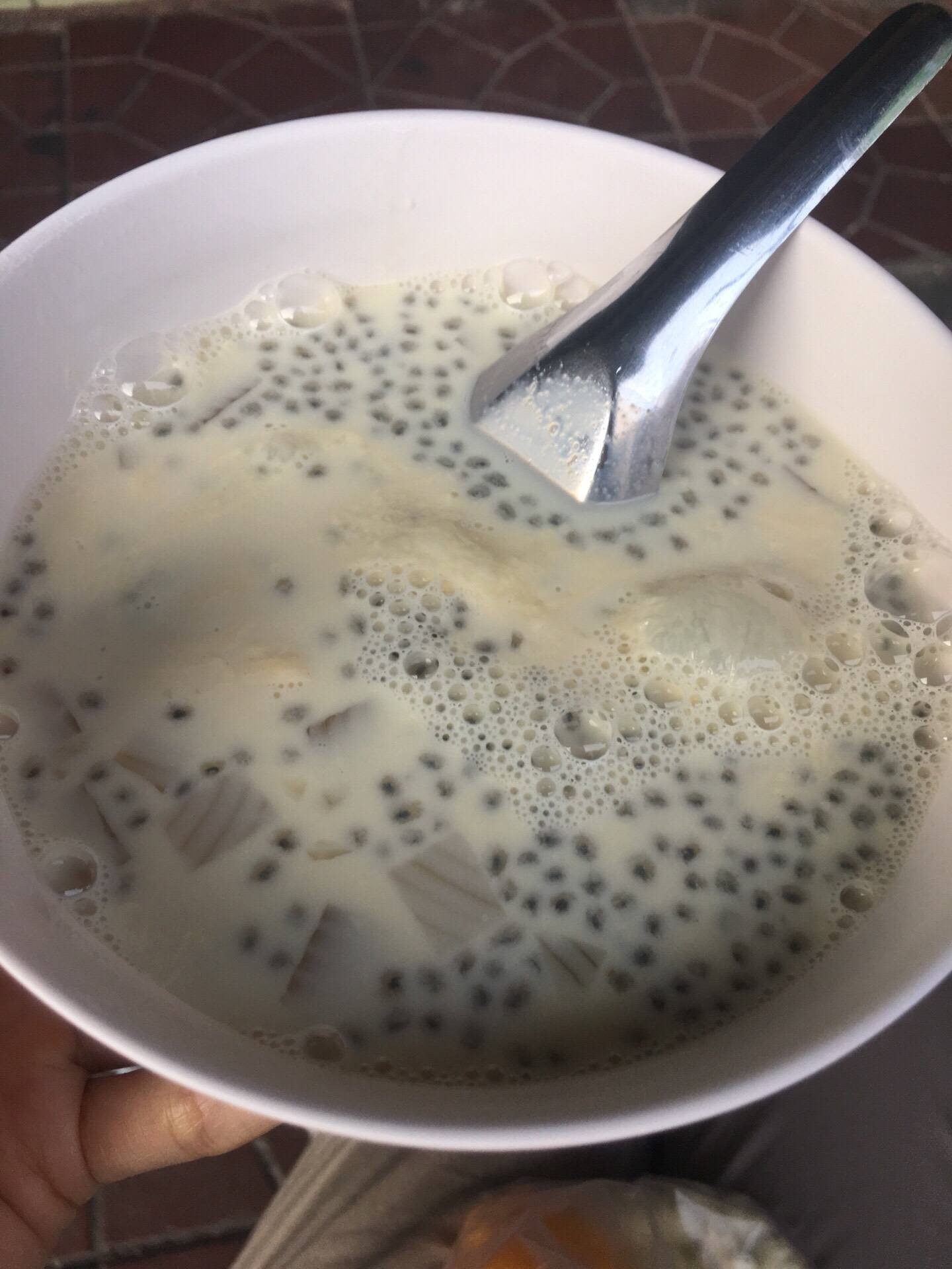 ให้หน้าเต้าหู้ด้วย 😋