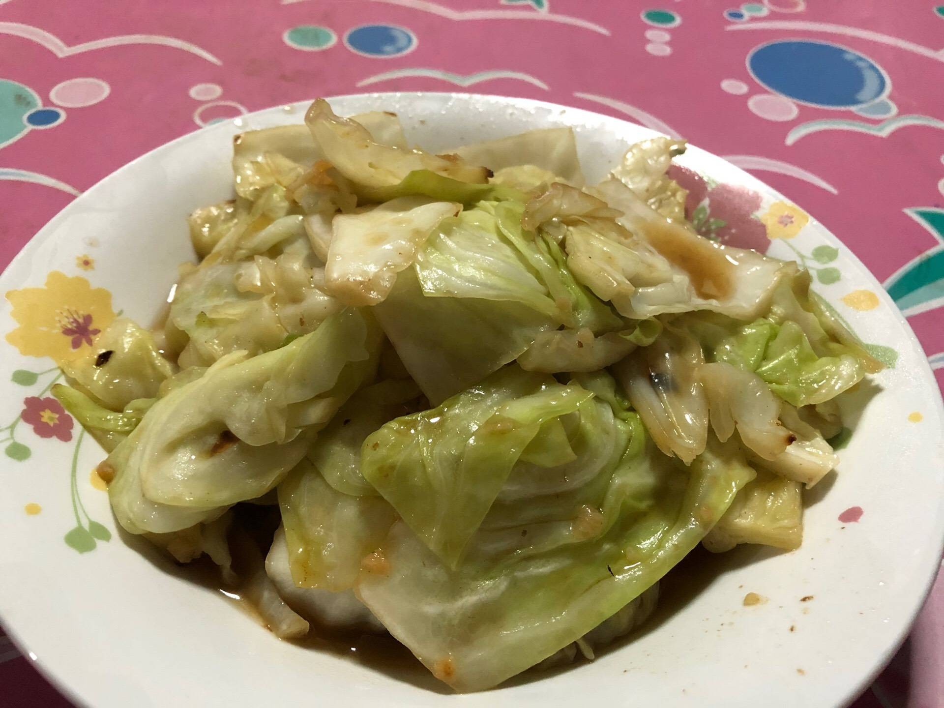 กะหล่ำปลีผัดน้ำปลา