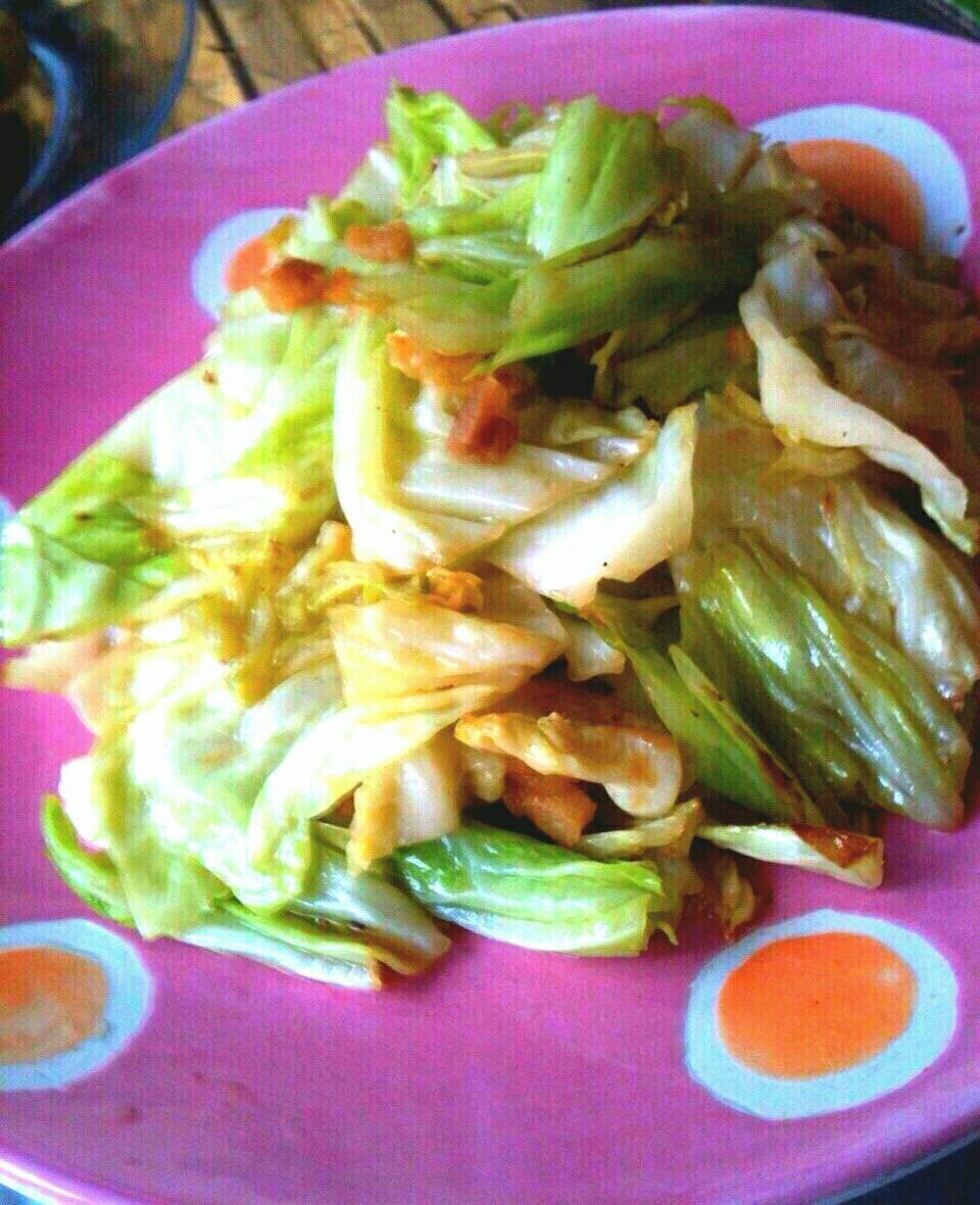 กะหล่ำปลีทอดน้ำปลา