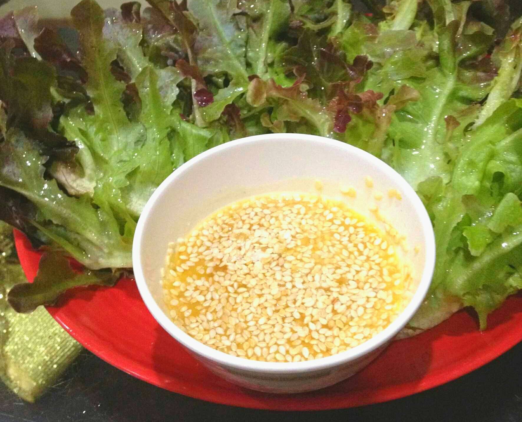 น้ำสลัดงาขาวคั่ว
