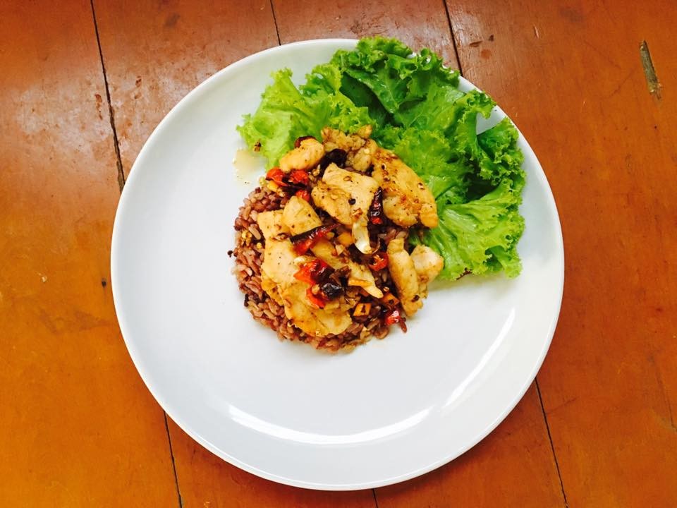 อกไก่คั่วพริกเกลือ