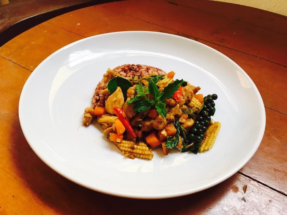 ผัดขี้เมาอกไก่