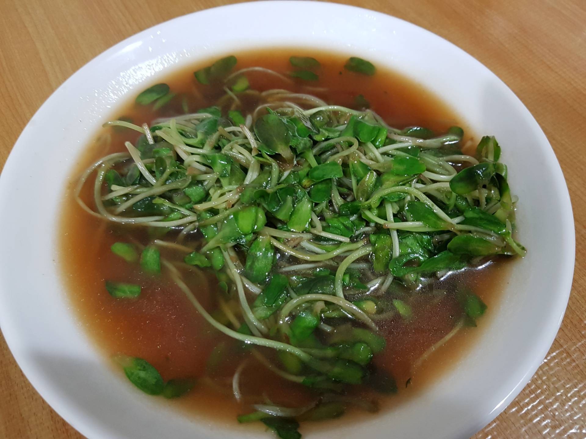 ต้นอ่อนทานตะวันน้ำมันหอย สูตร ไร้(กระ)เทียมทาน