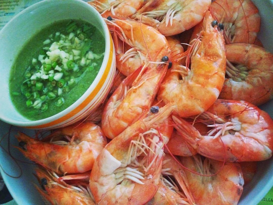 กุ้งต้ม น้ำจิ้มซีฟู้ดรสแซ่บ