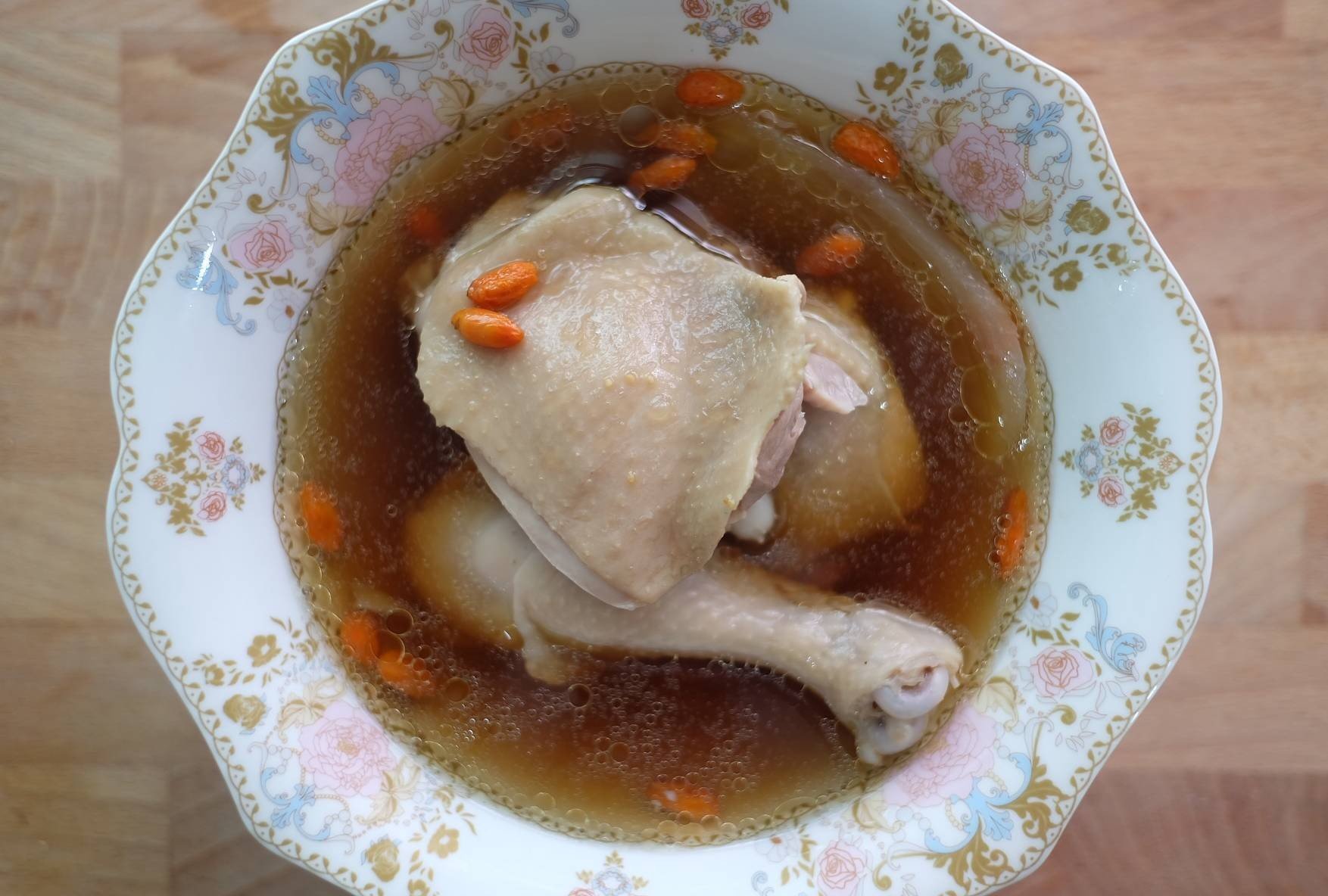 ไก่ตุ๋นยาจีน