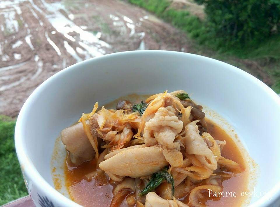 ไก่ผัดตะไคร้