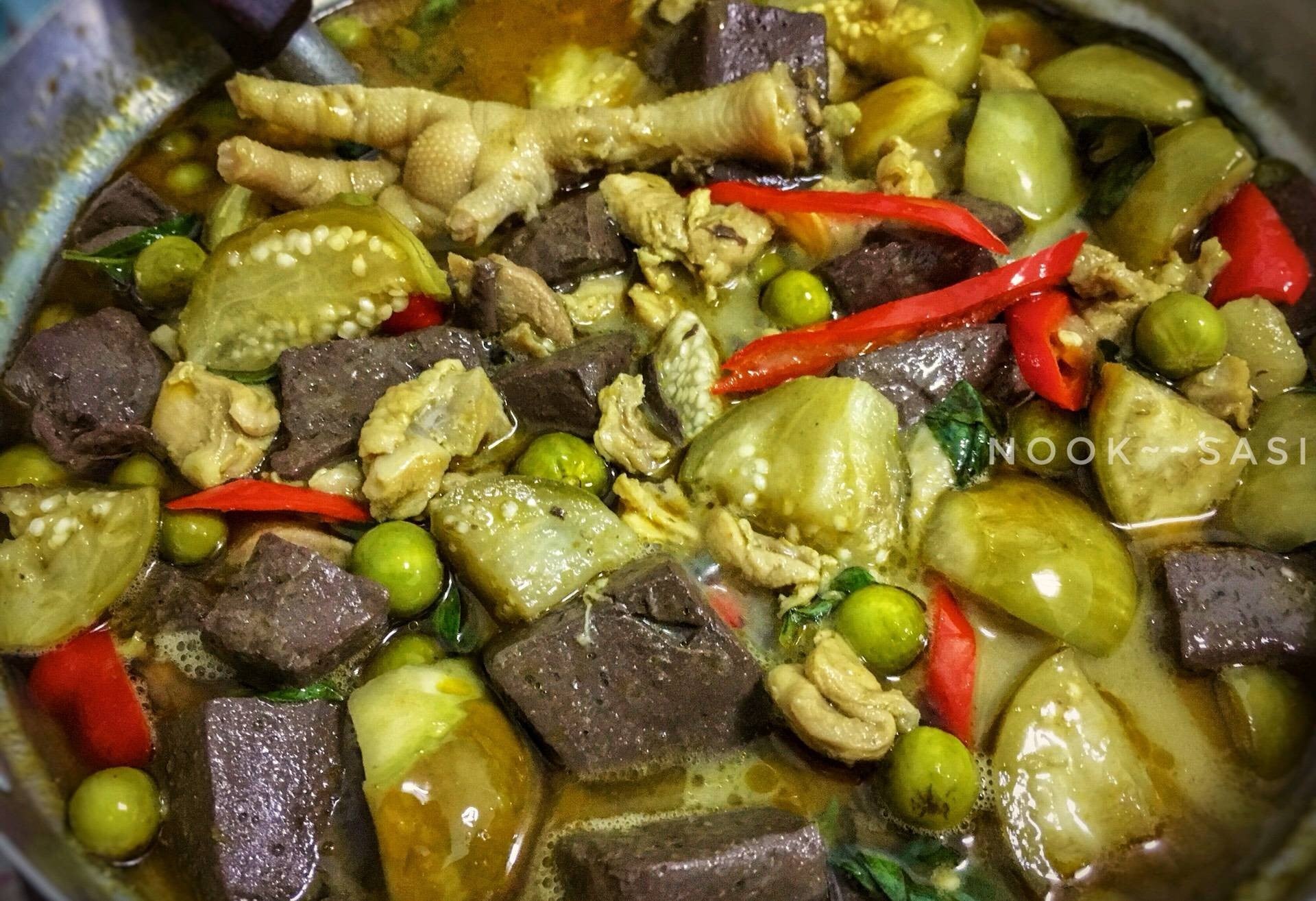 *∩_∩*แกงเขียวหวานไก่ *∩_∩*