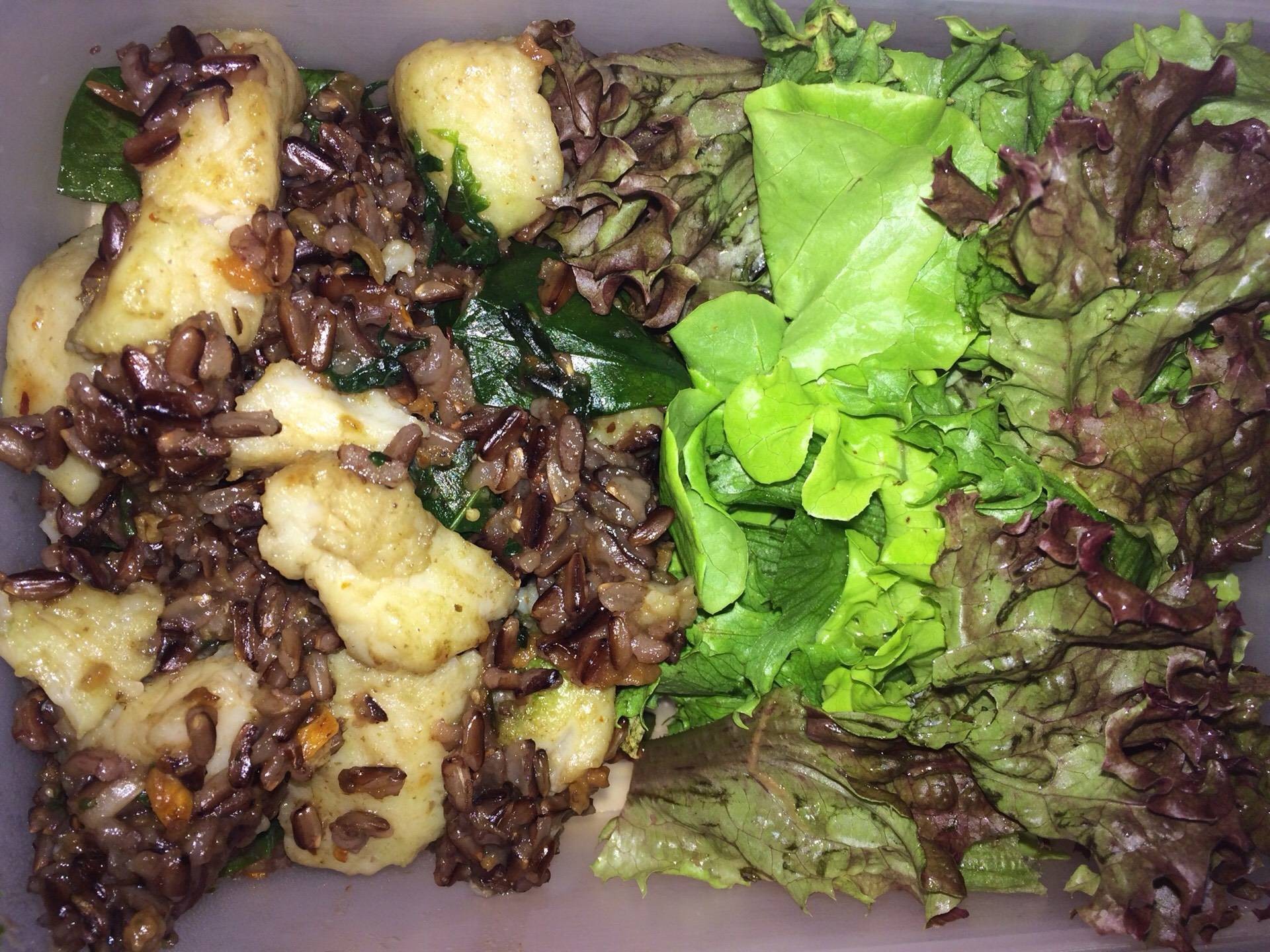 ข้าวผัดปลาสด